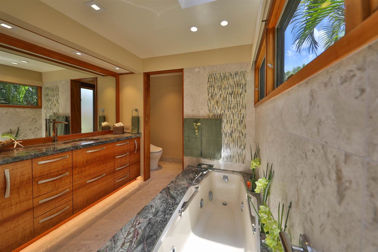 Wailea Point I II III condo # 2304, Kihei, Hawaii - photo 20 of 30