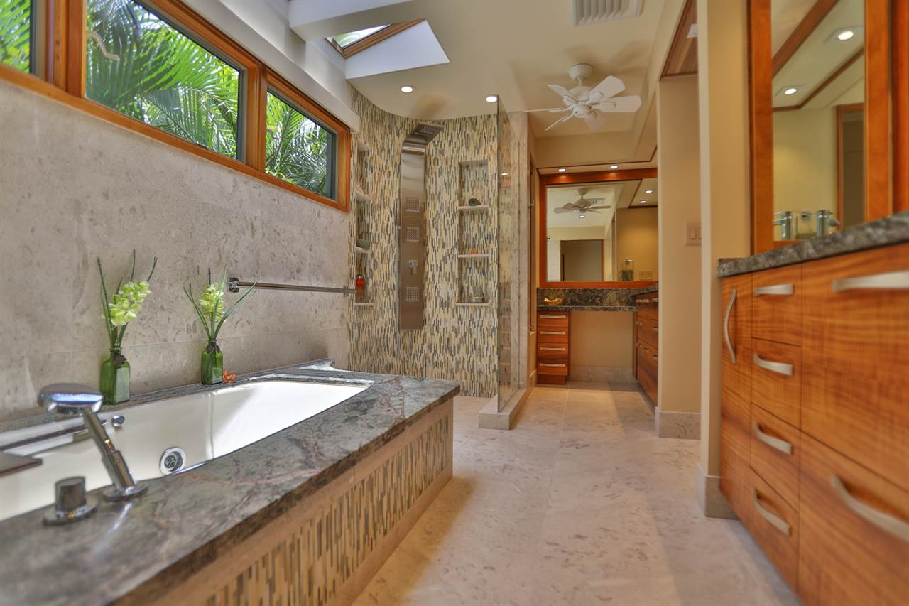 Wailea Point I II III condo # 2304, Kihei, Hawaii - photo 22 of 30