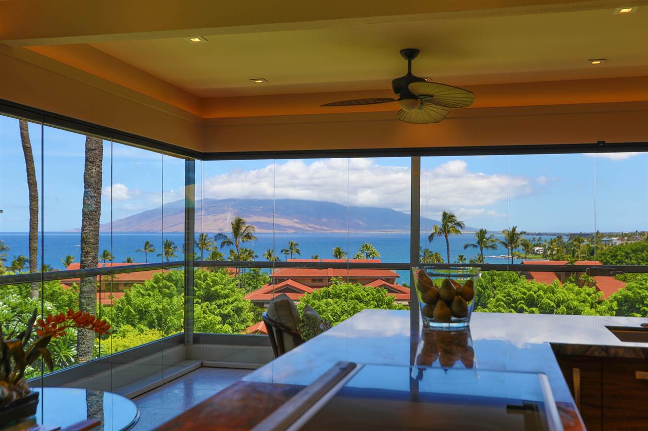 Wailea Point I II III condo # 2304, Kihei, Hawaii - photo 7 of 30