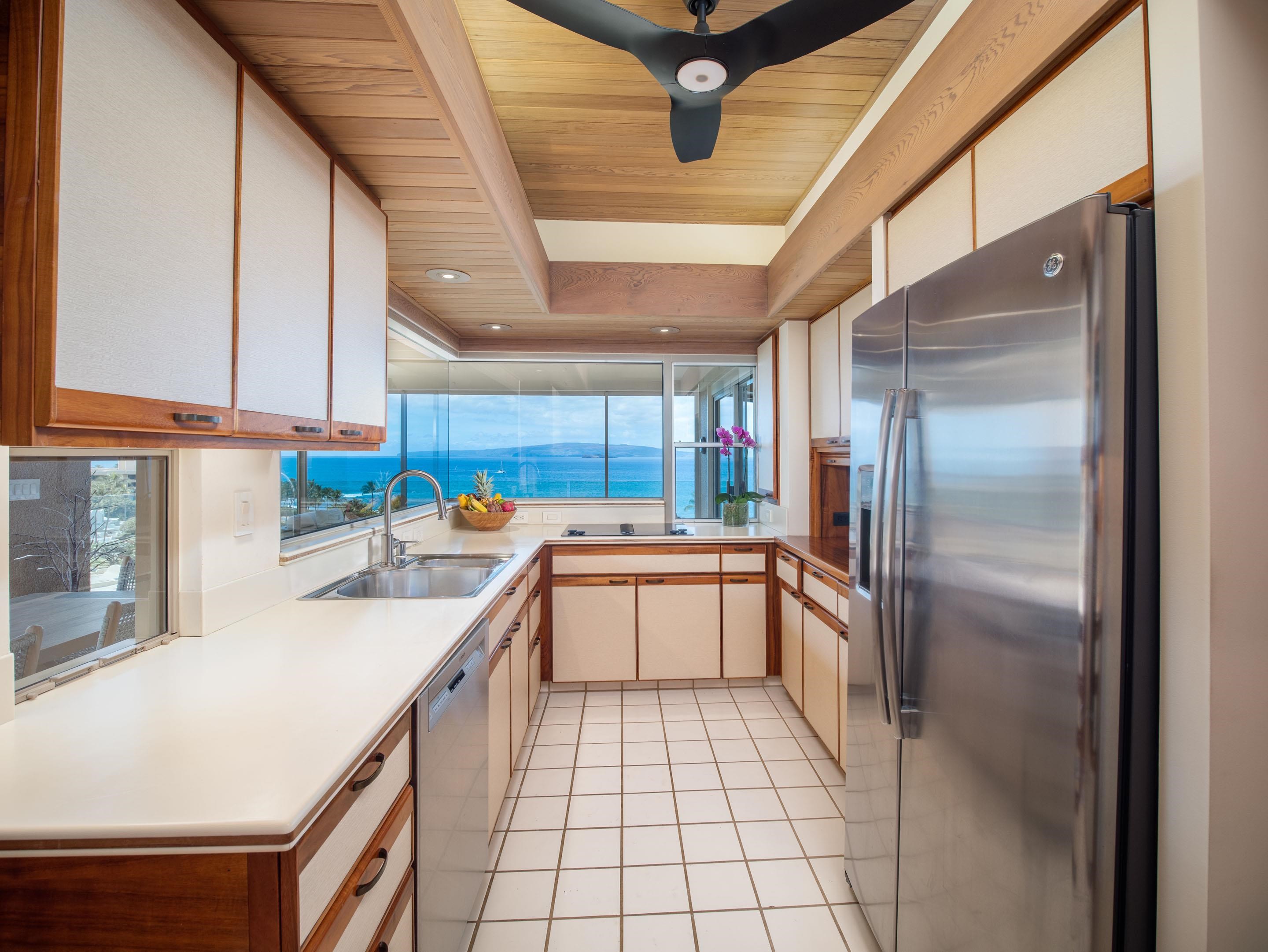 Wailea Point I II III condo # 2904, Kihei, Hawaii - photo 20 of 33