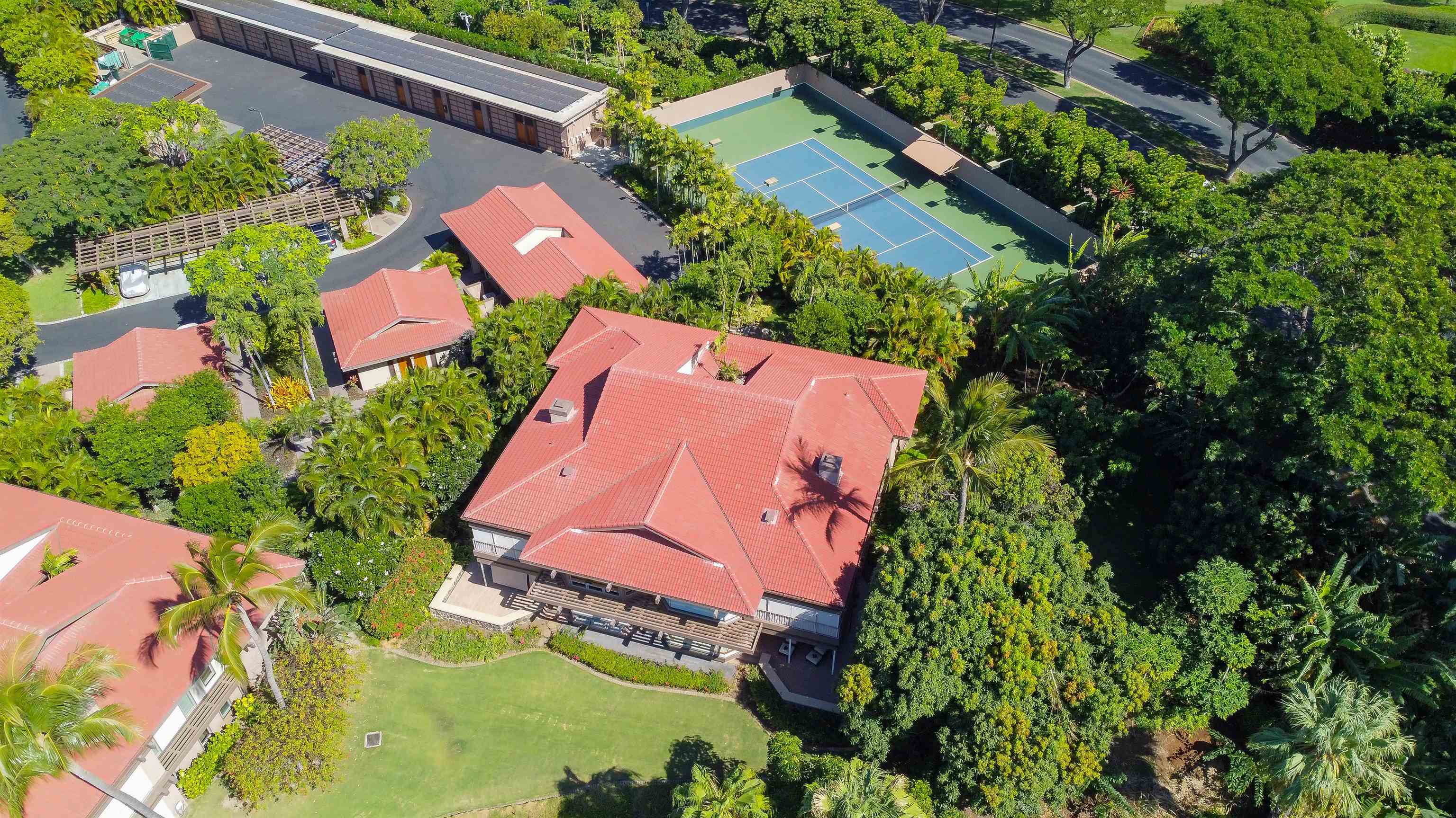 Wailea Point I II III condo # 3403, Kihei, Hawaii - photo 22 of 36