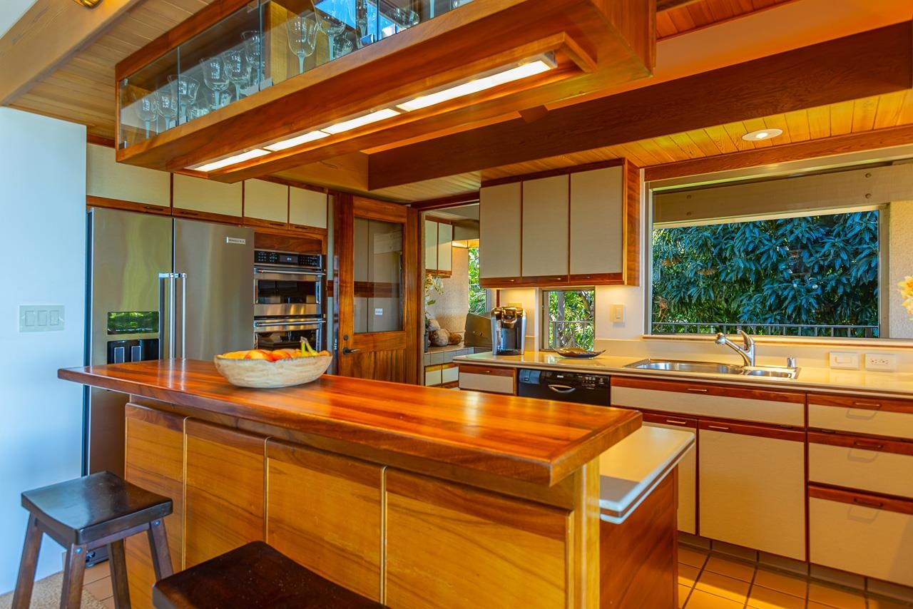 Wailea Point I II III condo # 3404, Kihei, Hawaii - photo 11 of 48