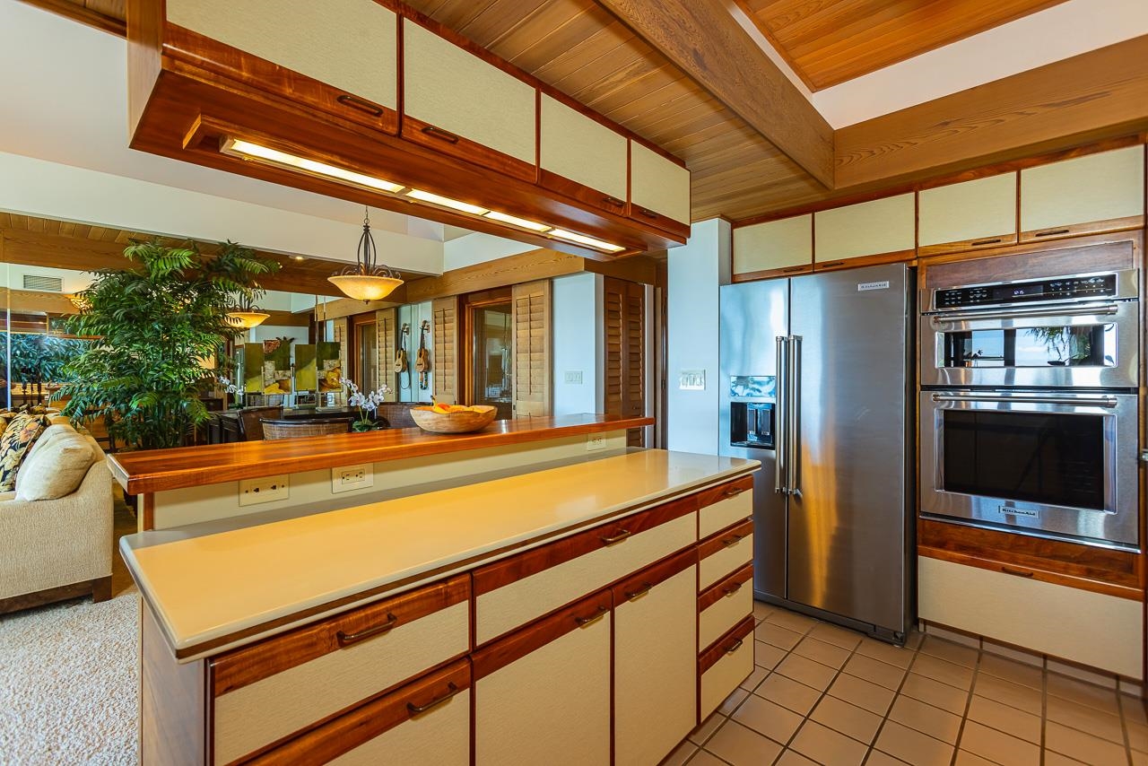 Wailea Point I II III condo # 3404, Kihei, Hawaii - photo 14 of 48