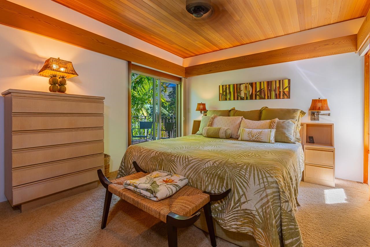 Wailea Point I II III condo # 3404, Kihei, Hawaii - photo 16 of 48