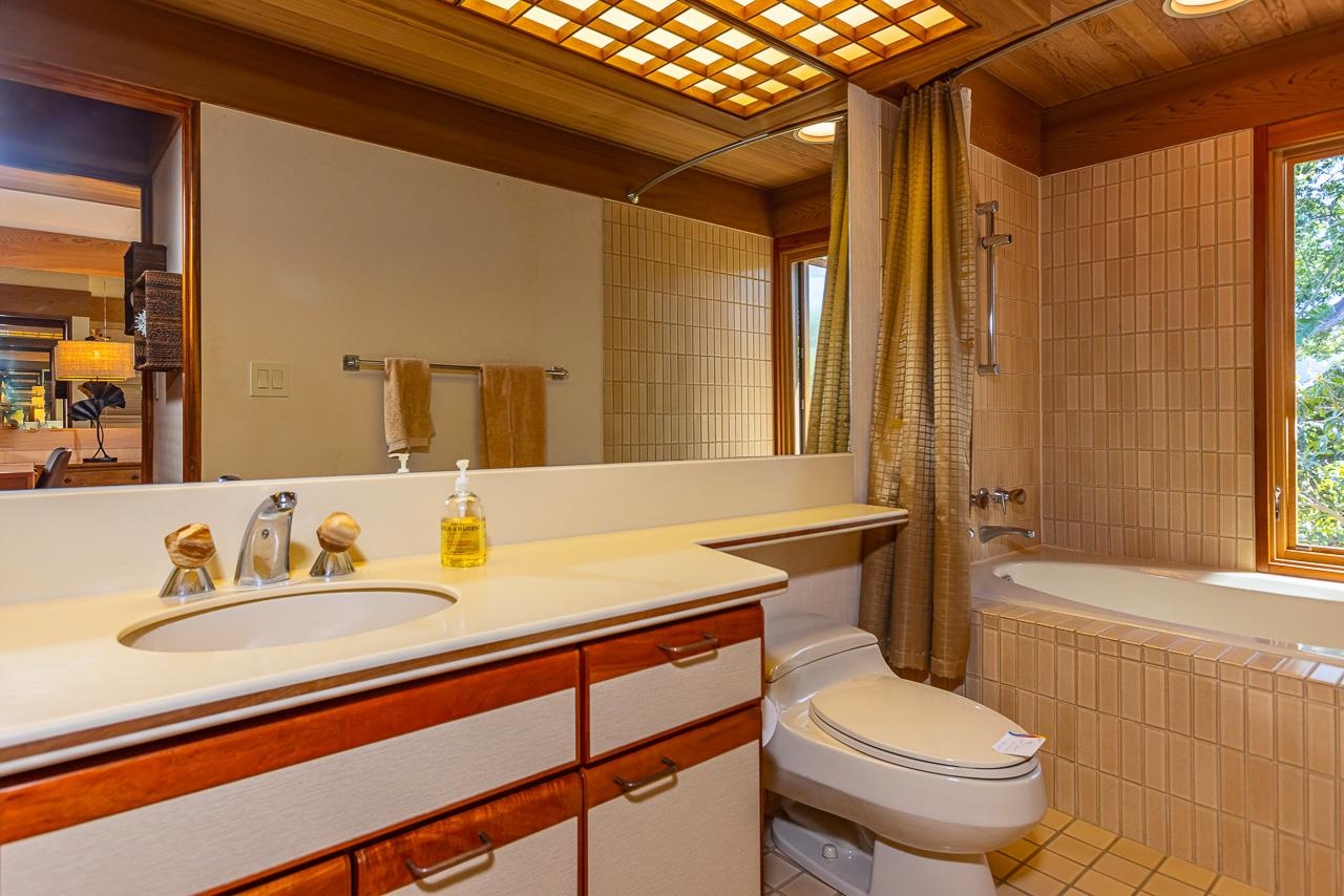 Wailea Point I II III condo # 3404, Kihei, Hawaii - photo 23 of 48