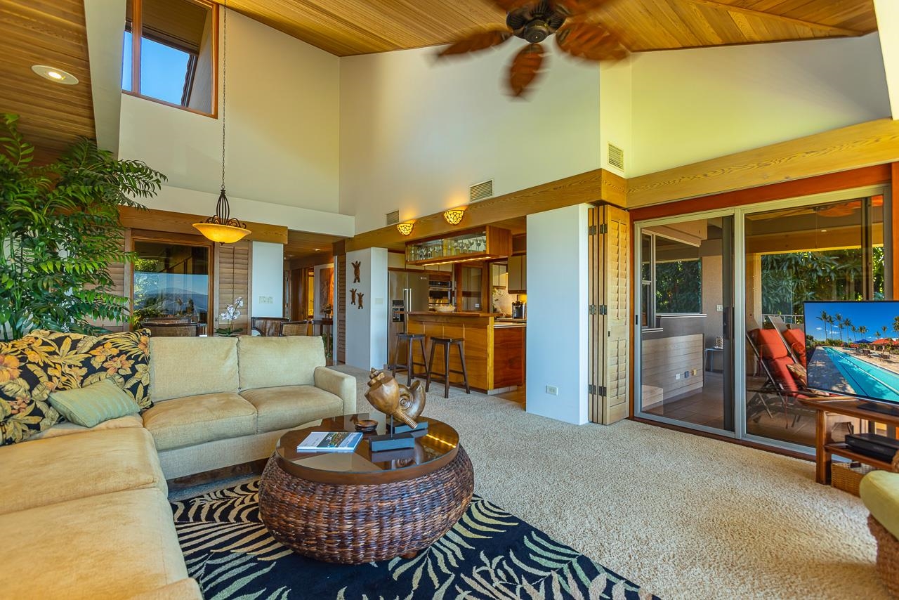 Wailea Point I II III condo # 3404, Kihei, Hawaii - photo 8 of 48