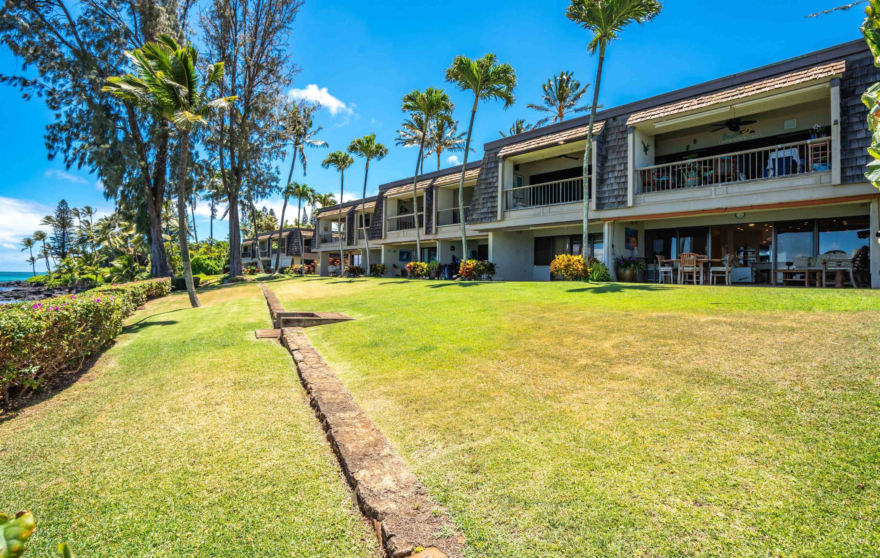 Mahinahina Beach condo # 101, Lahaina, Hawaii - photo 5 of 27