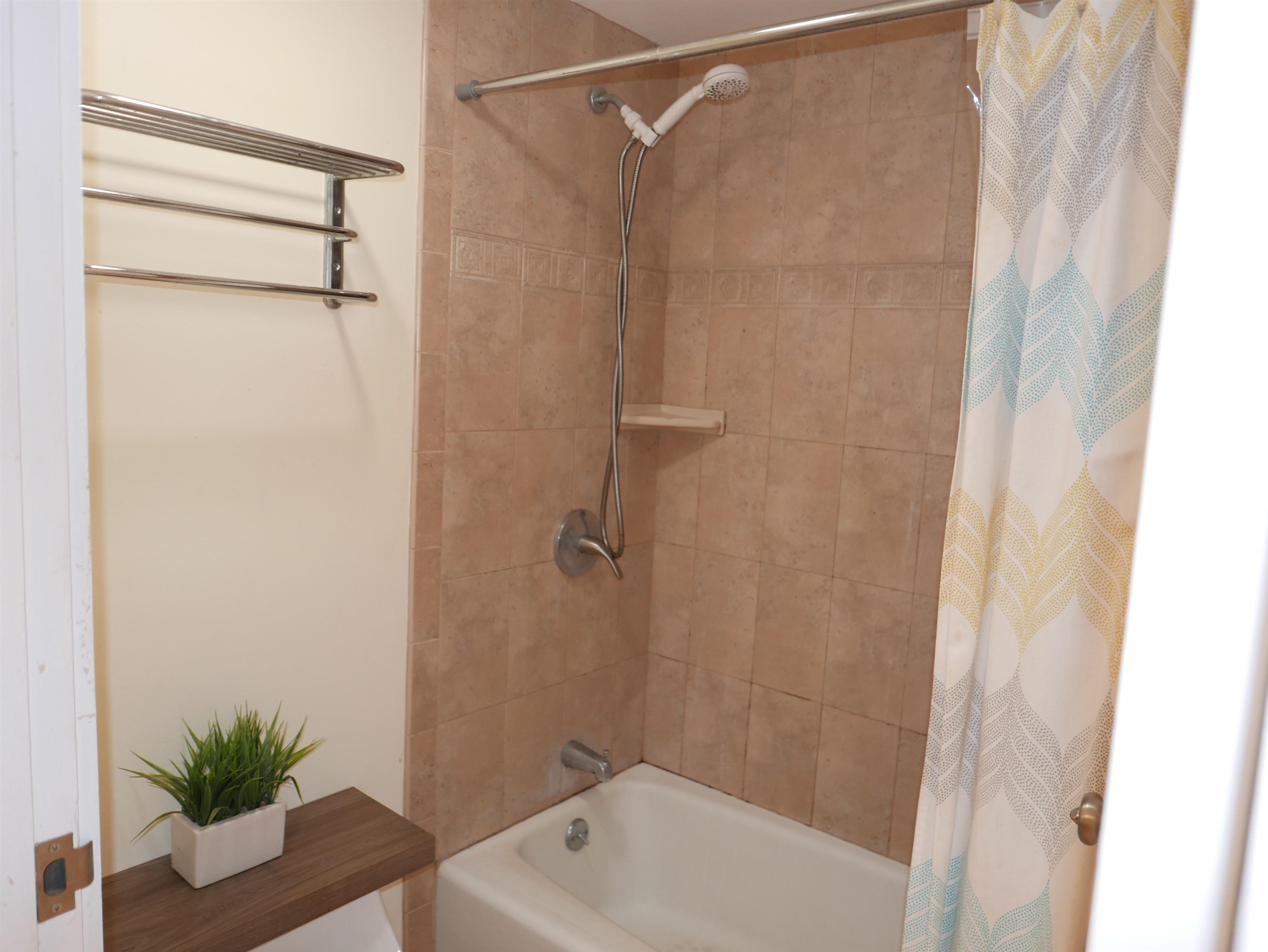 Mahinahina Beach condo # 114, Lahaina, Hawaii - photo 21 of 38