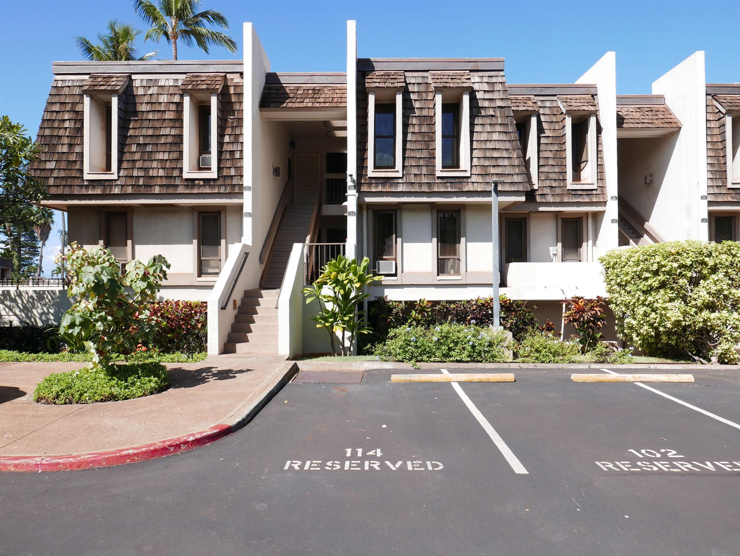 Mahinahina Beach condo # 114, Lahaina, Hawaii - photo 23 of 38