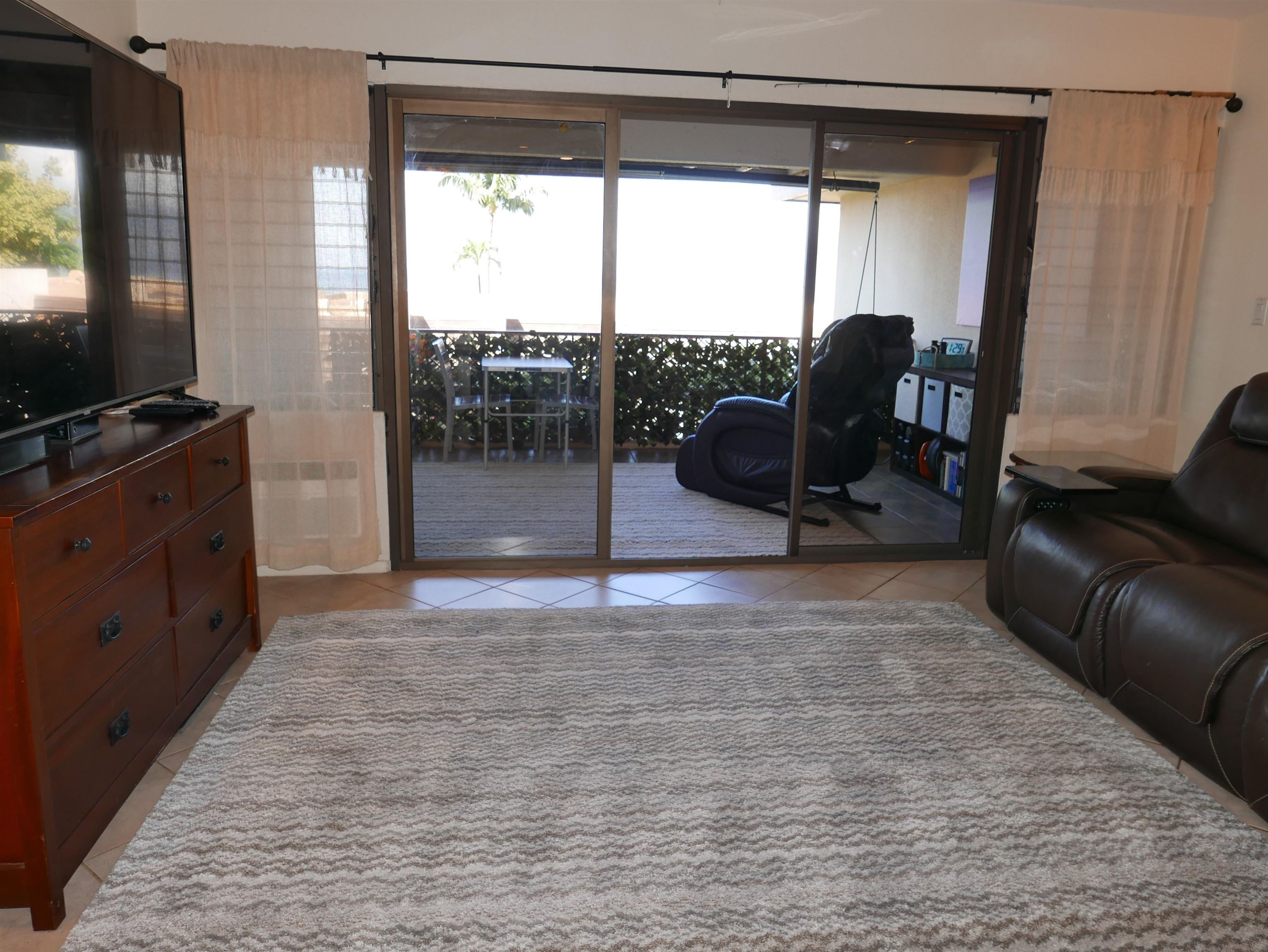 Mahinahina Beach condo # 114, Lahaina, Hawaii - photo 6 of 38