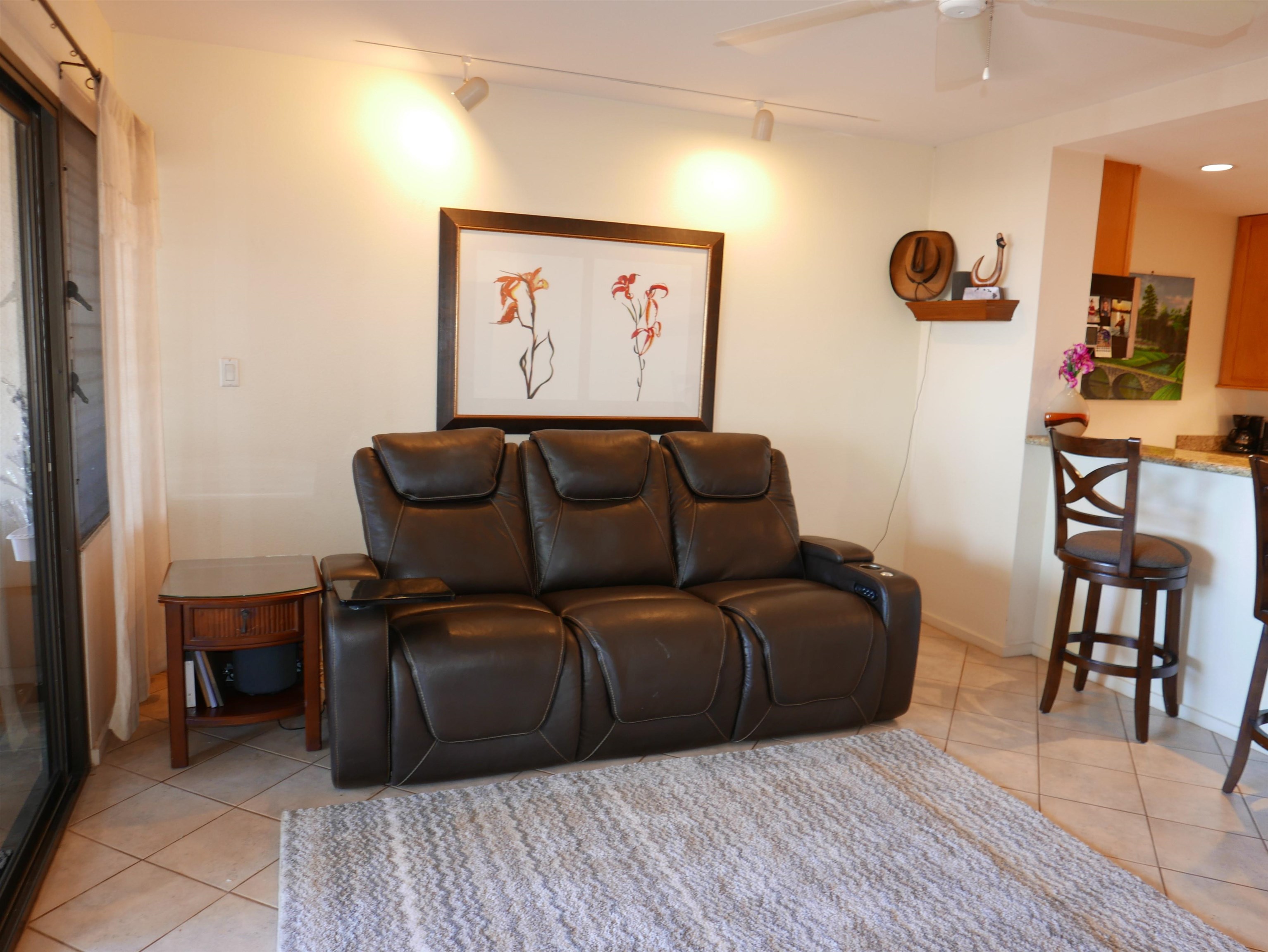 Mahinahina Beach condo # 114, Lahaina, Hawaii - photo 7 of 38