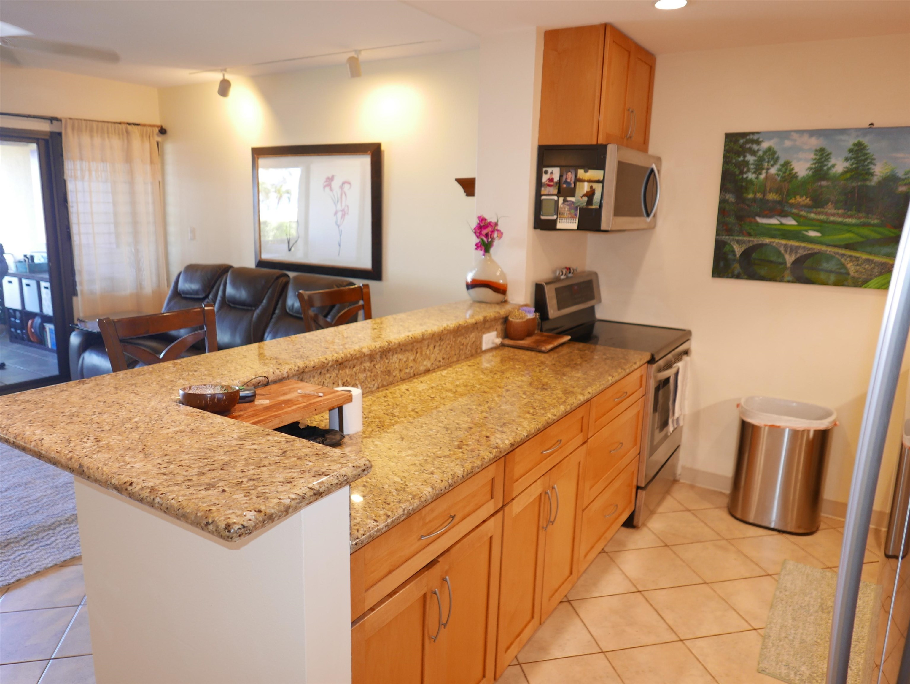 Mahinahina Beach condo # 114, Lahaina, Hawaii - photo 10 of 38