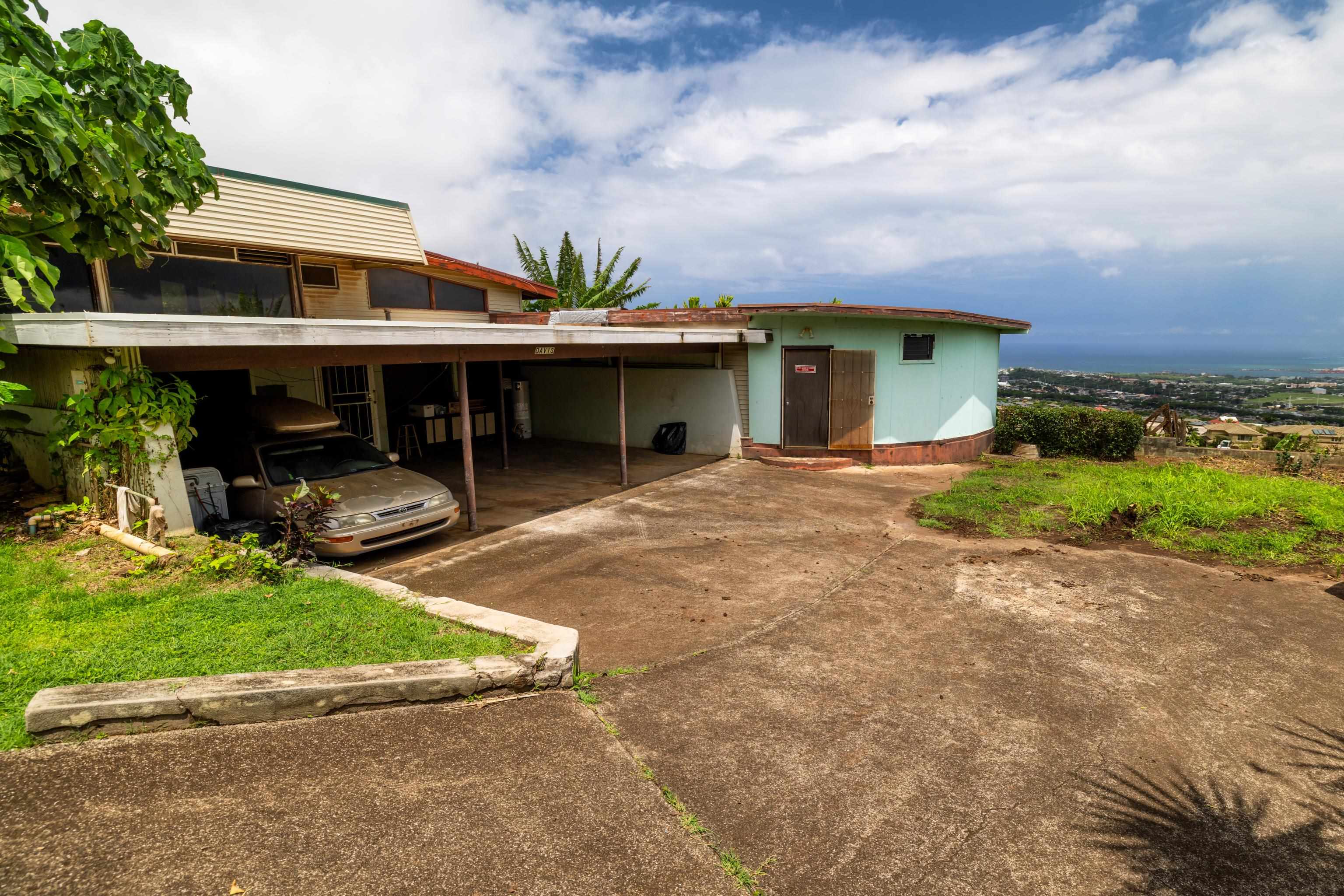 401  Palani Pl Wailuku Heights, Wailuku home - photo 8 of 40