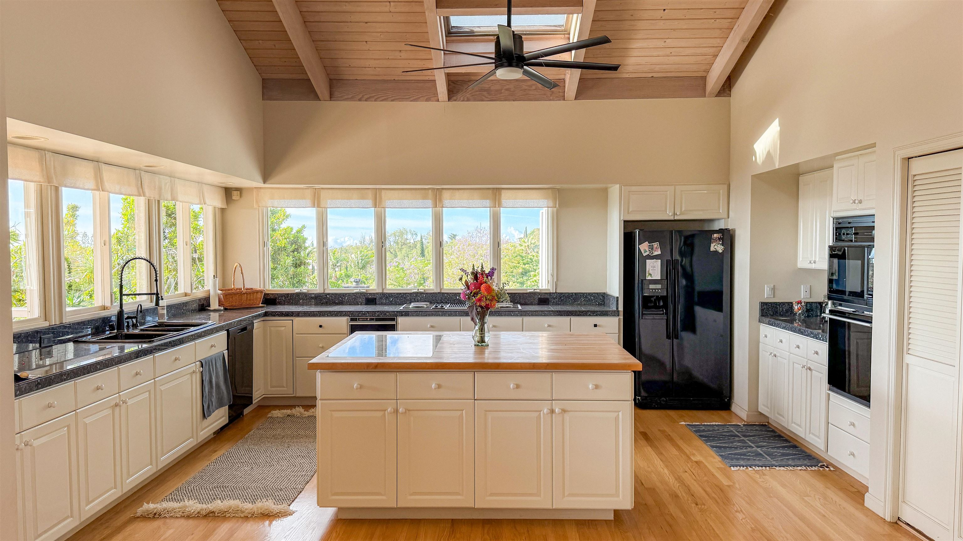 4010  Kula Hwy , Kula/Ulupalakua/Kanaio home - photo 16 of 43