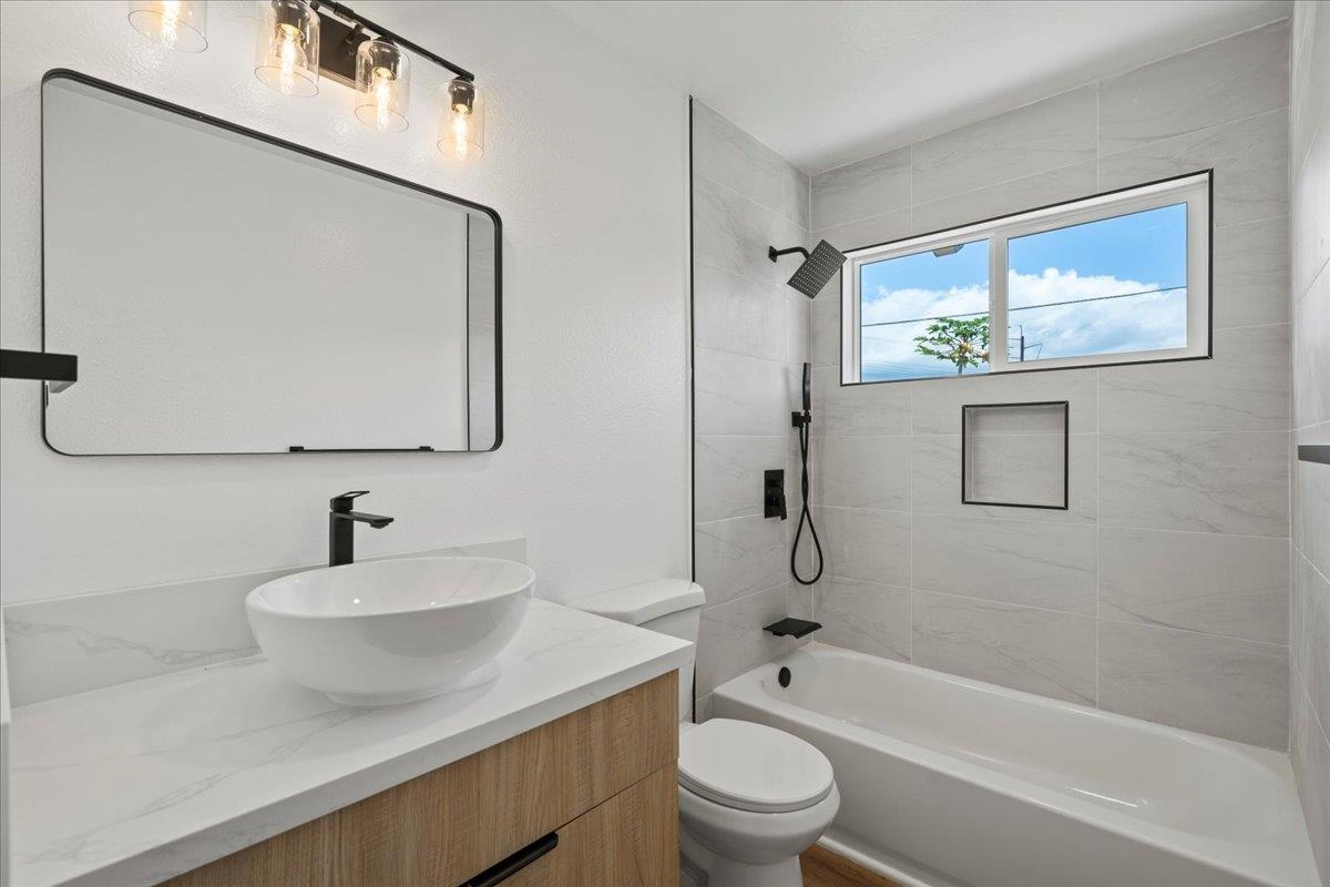 402  Auhana Rd , Kihei home - photo 23 of 42