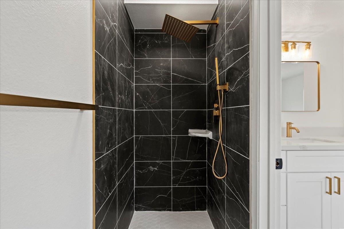 402  Auhana Rd , Kihei home - photo 35 of 42