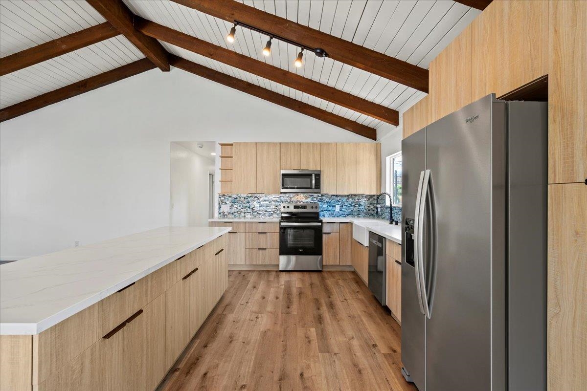 402  Auhana Rd , Kihei home - photo 8 of 42