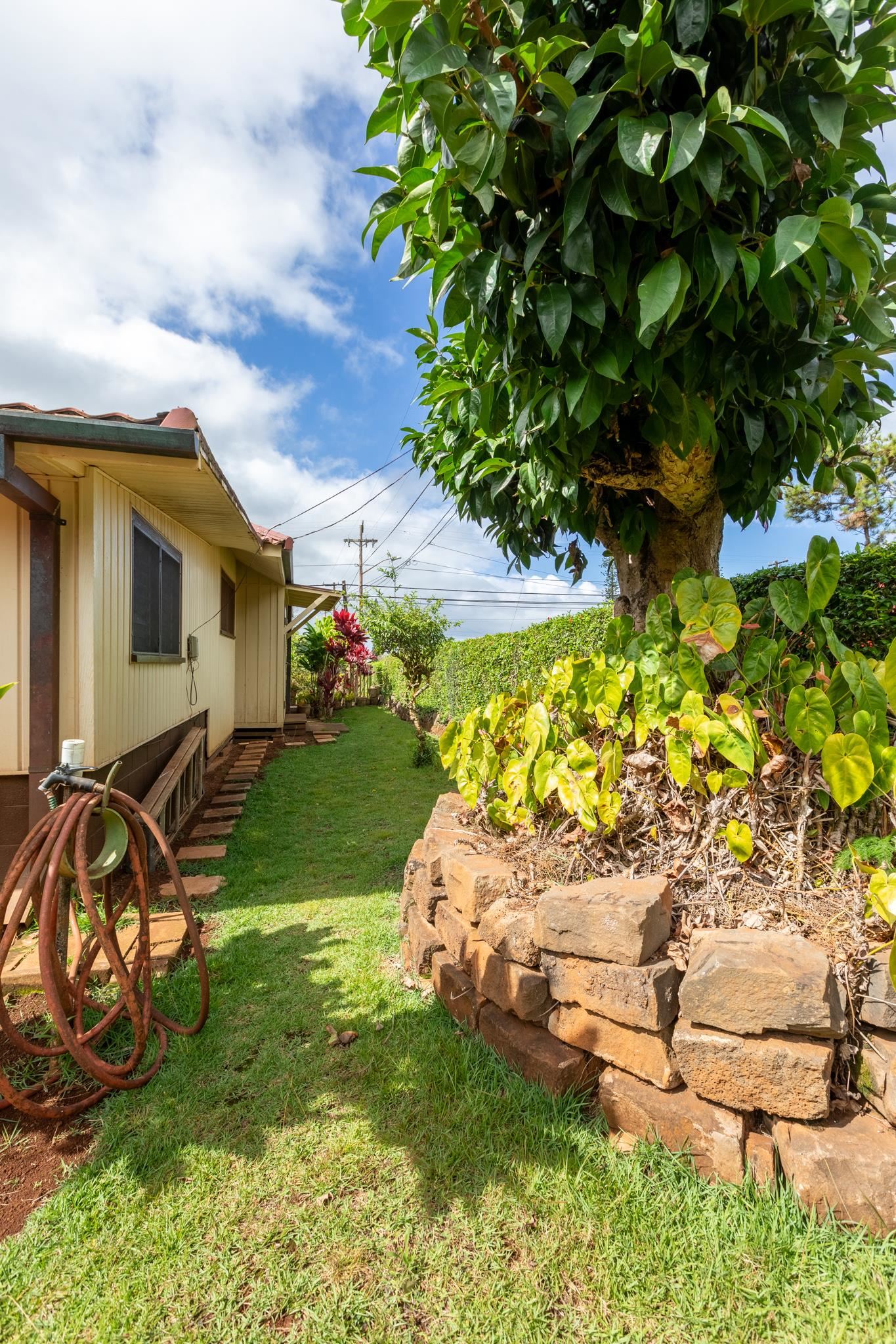 404  Fourth St , Lanai home - photo 16 of 37