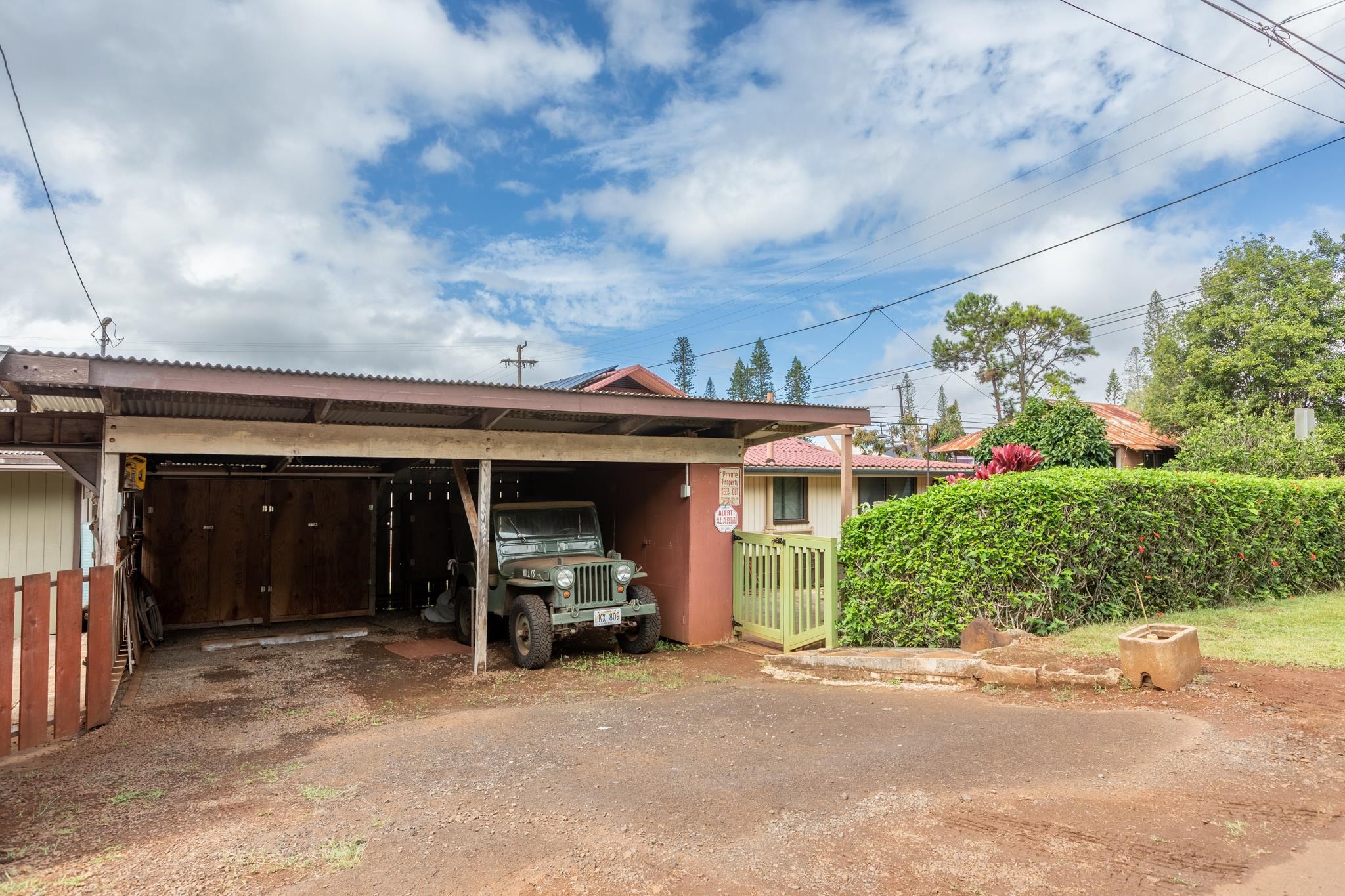 404  Fourth St , Lanai home - photo 20 of 37