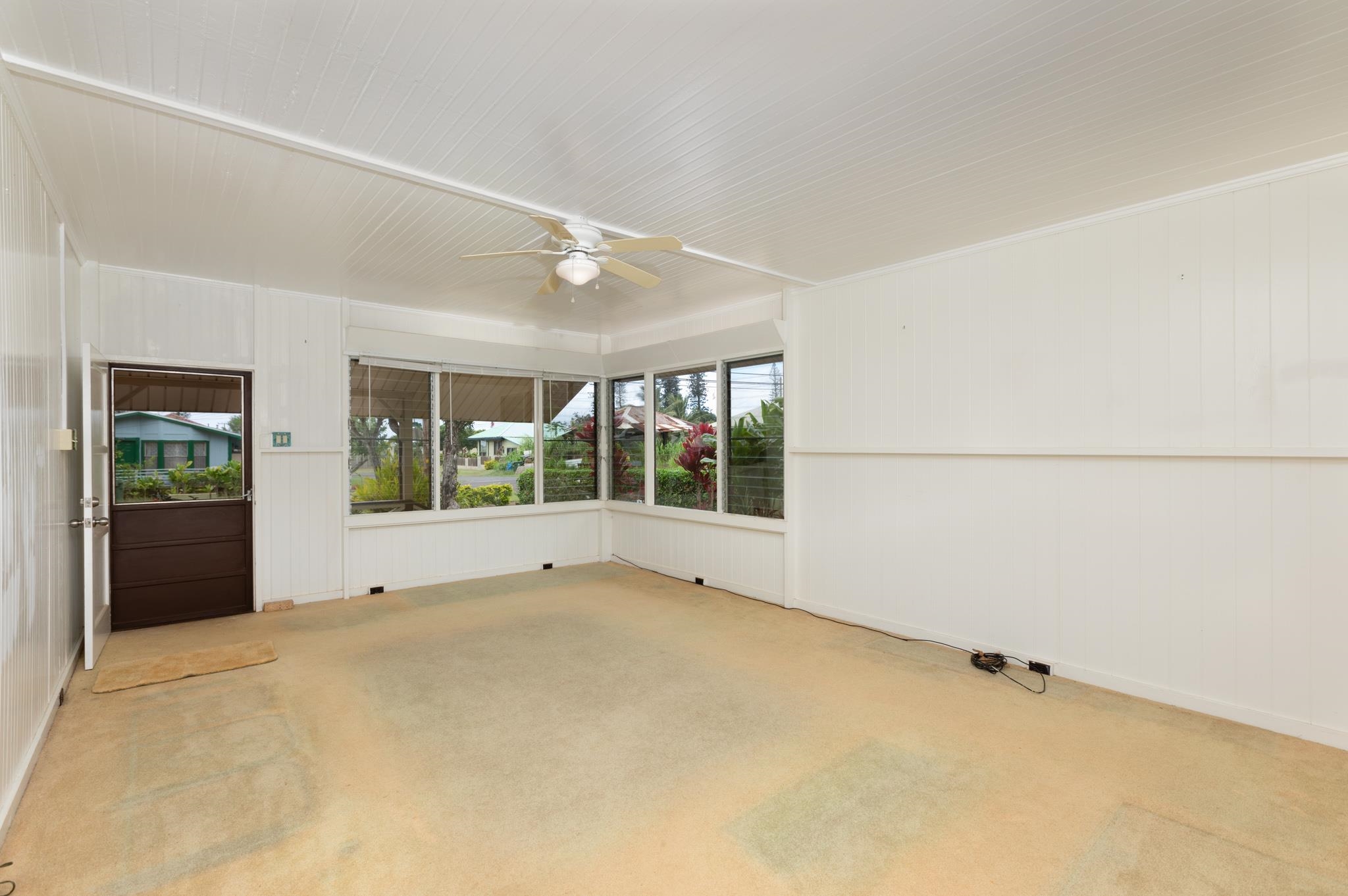 404  Fourth St , Lanai home - photo 21 of 37