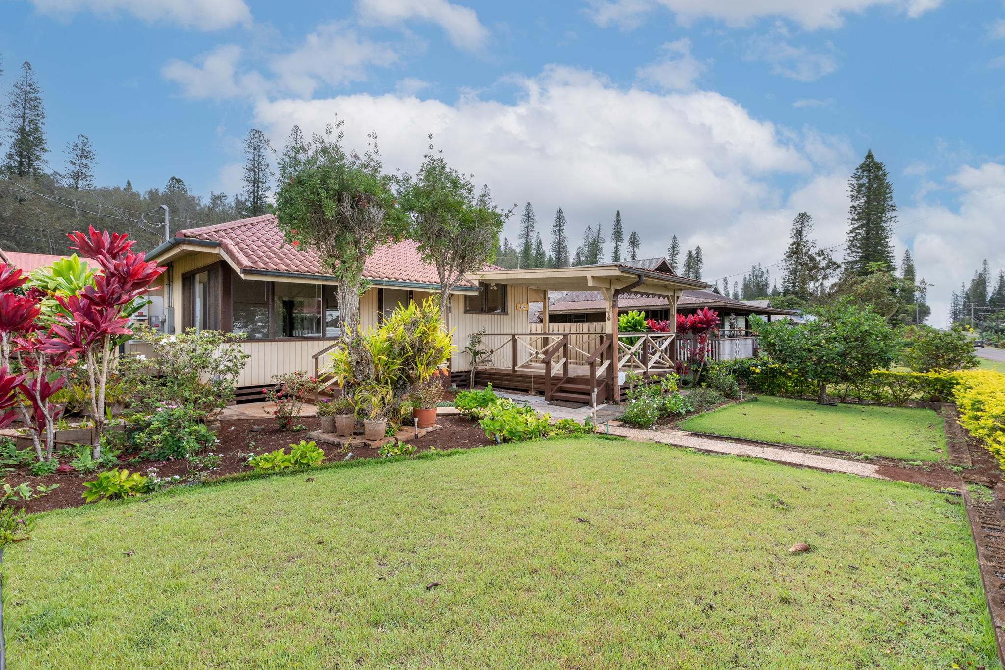 404  Fourth St , Lanai home - photo 5 of 37