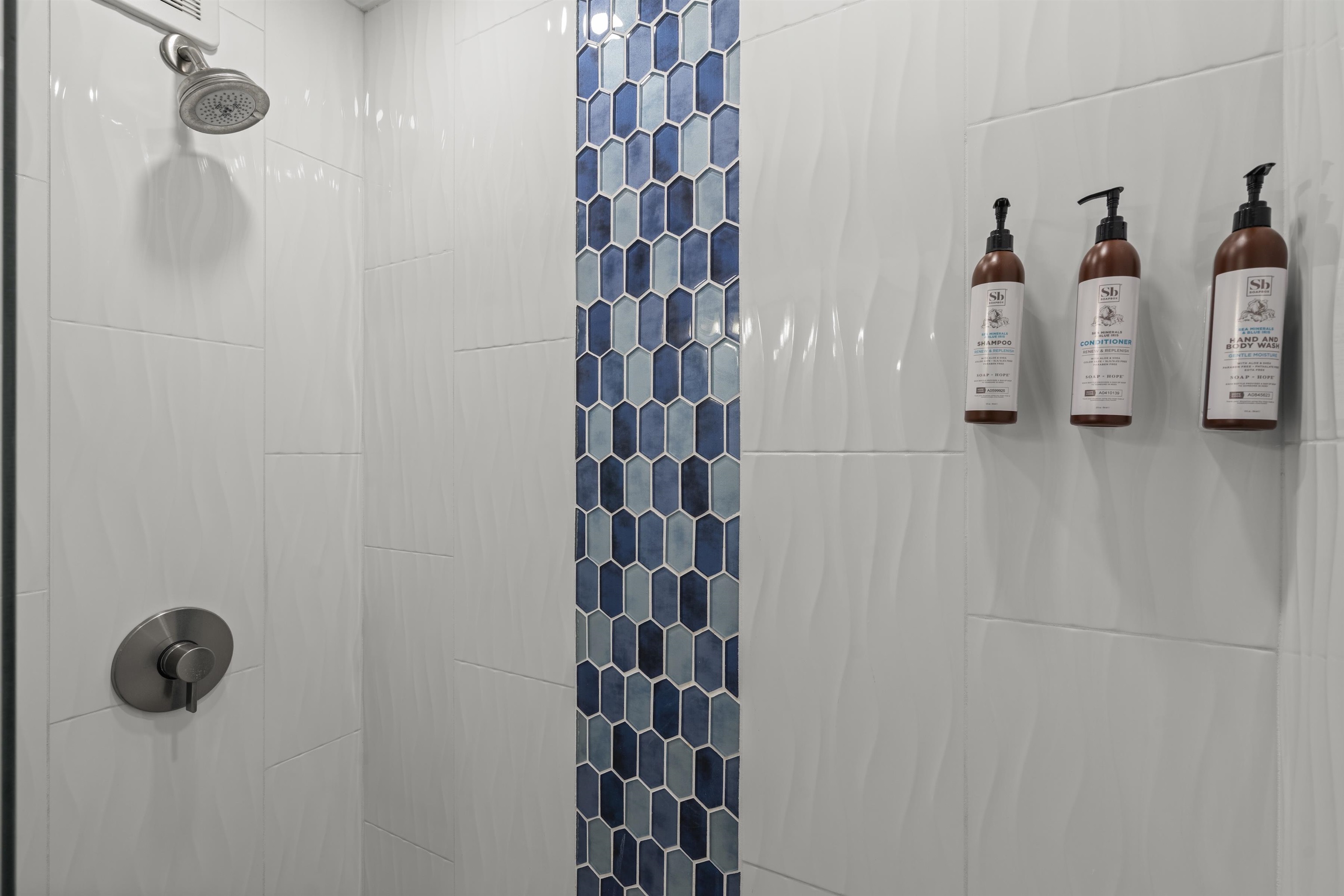 Mahina Surf condo # 113, Lahaina, Hawaii - photo 11 of 23