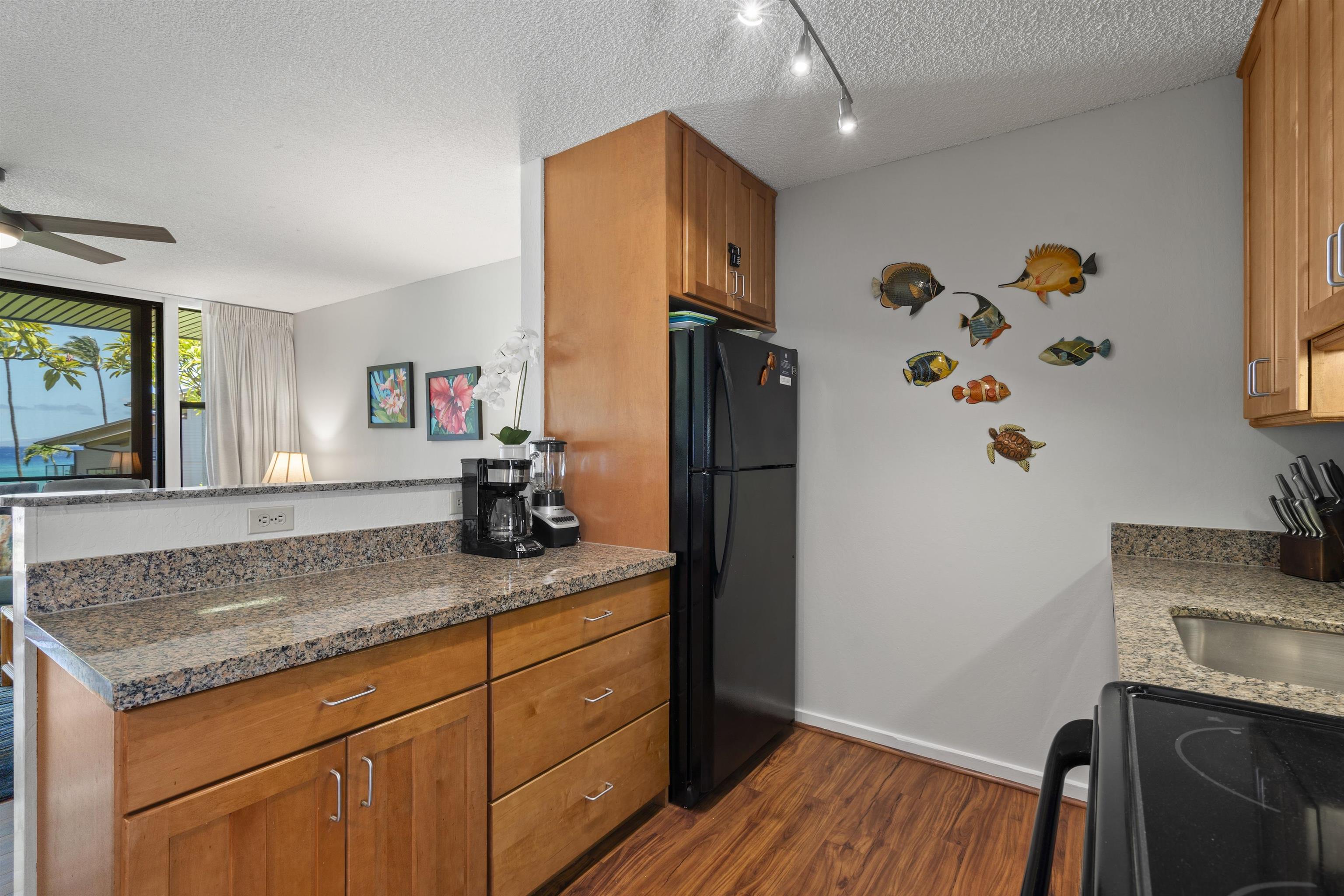 Mahina Surf condo # 113, Lahaina, Hawaii - photo 16 of 23