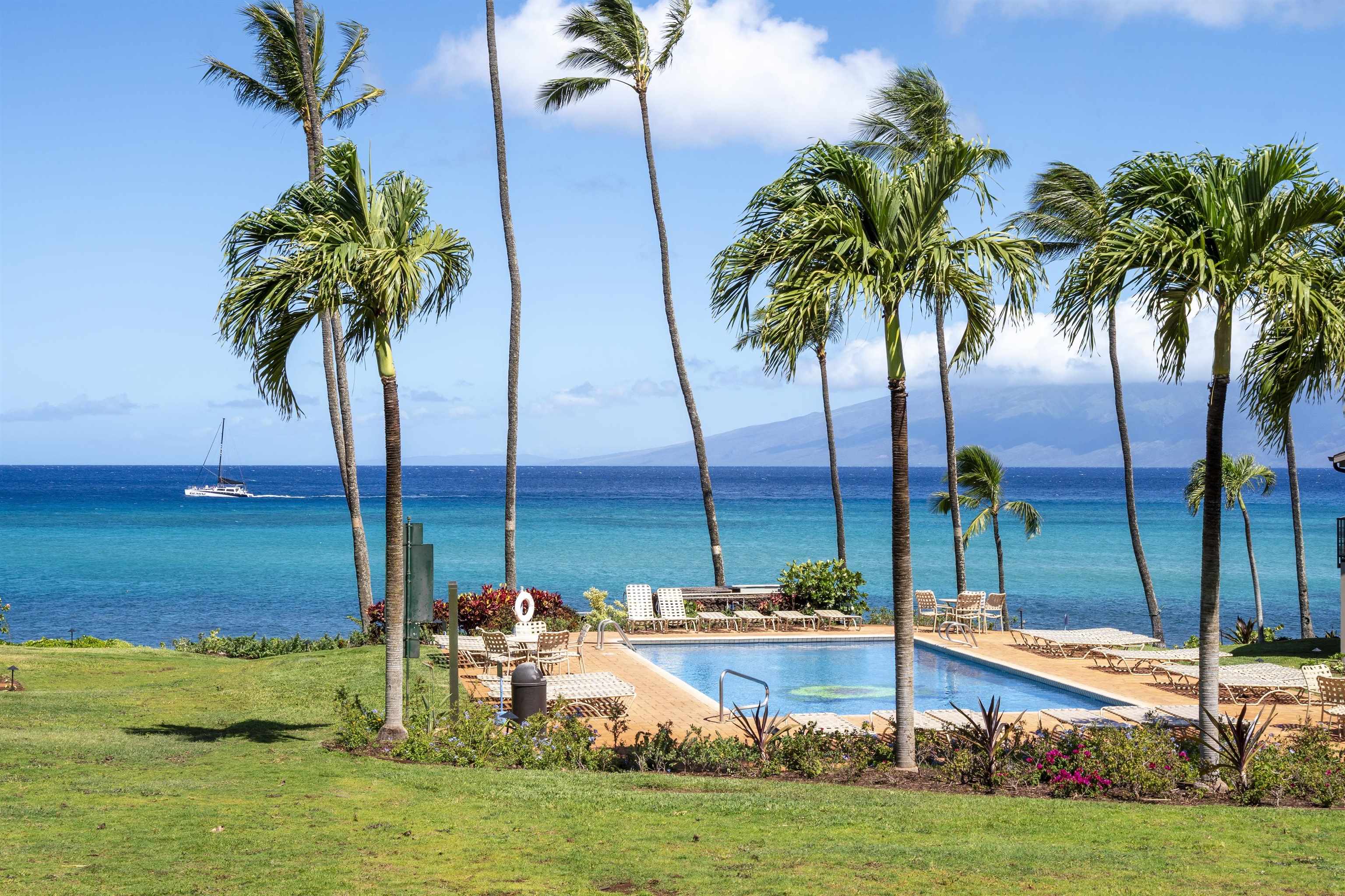 Mahina Surf condo # 113, Lahaina, Hawaii - photo 23 of 23