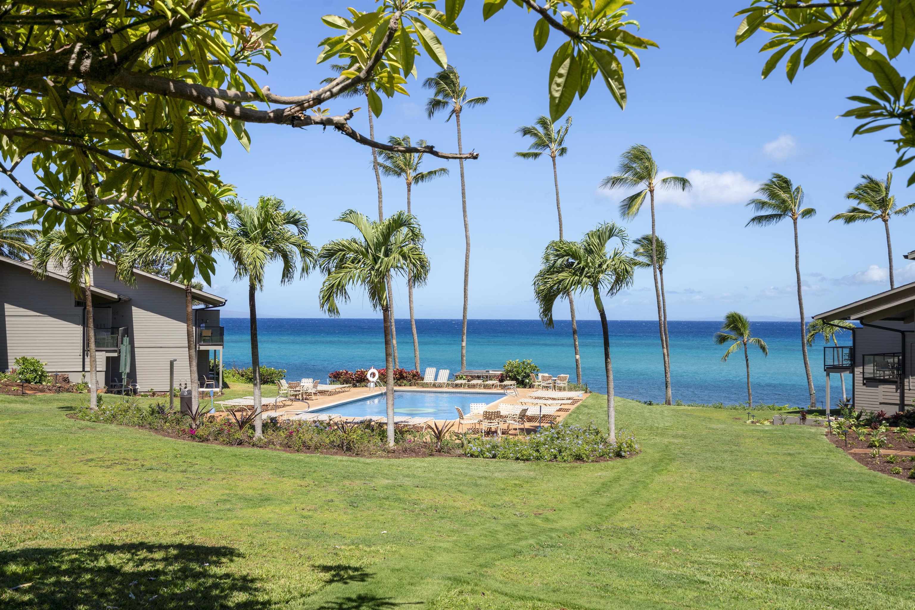 Mahina Surf condo # 113, Lahaina, Hawaii - photo 6 of 23