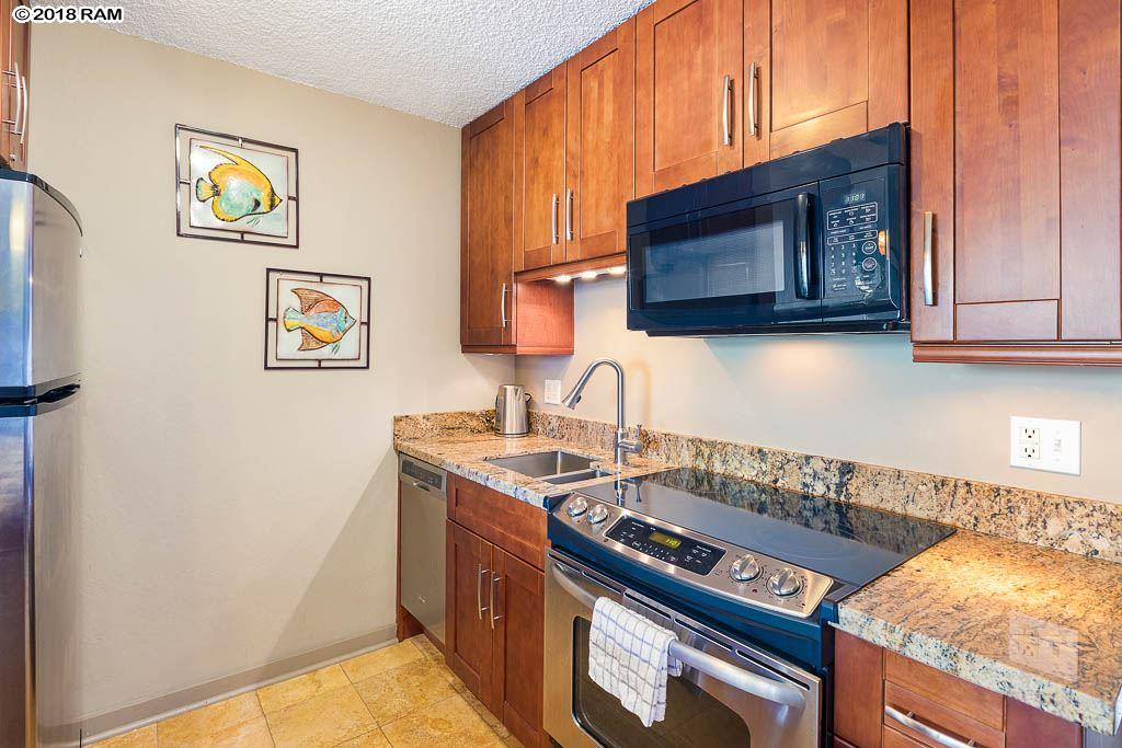 Mahina Surf condo # 115, Lahaina, Hawaii - photo 6 of 30