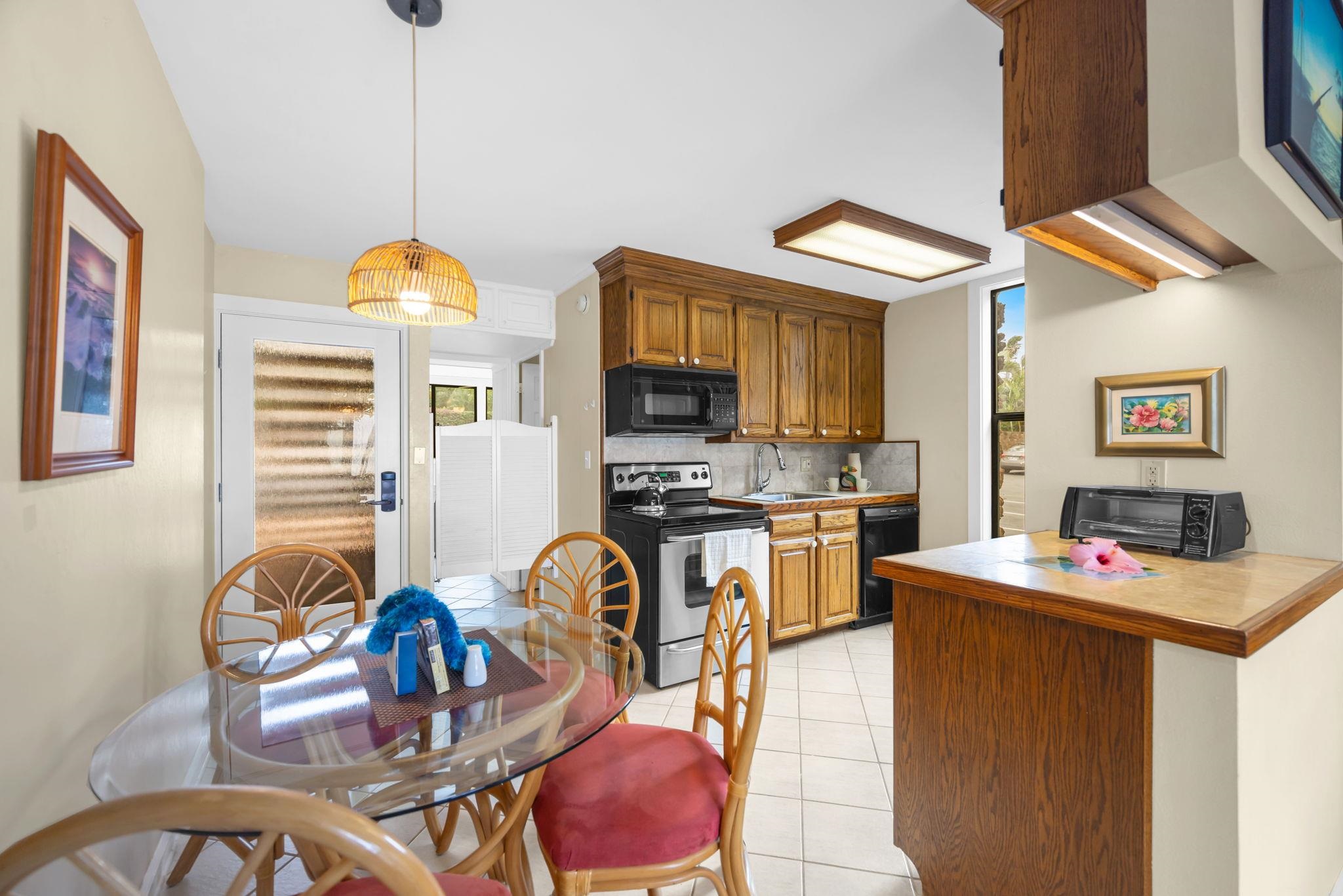 Mahina Surf condo # 116, Lahaina, Hawaii - photo 18 of 38