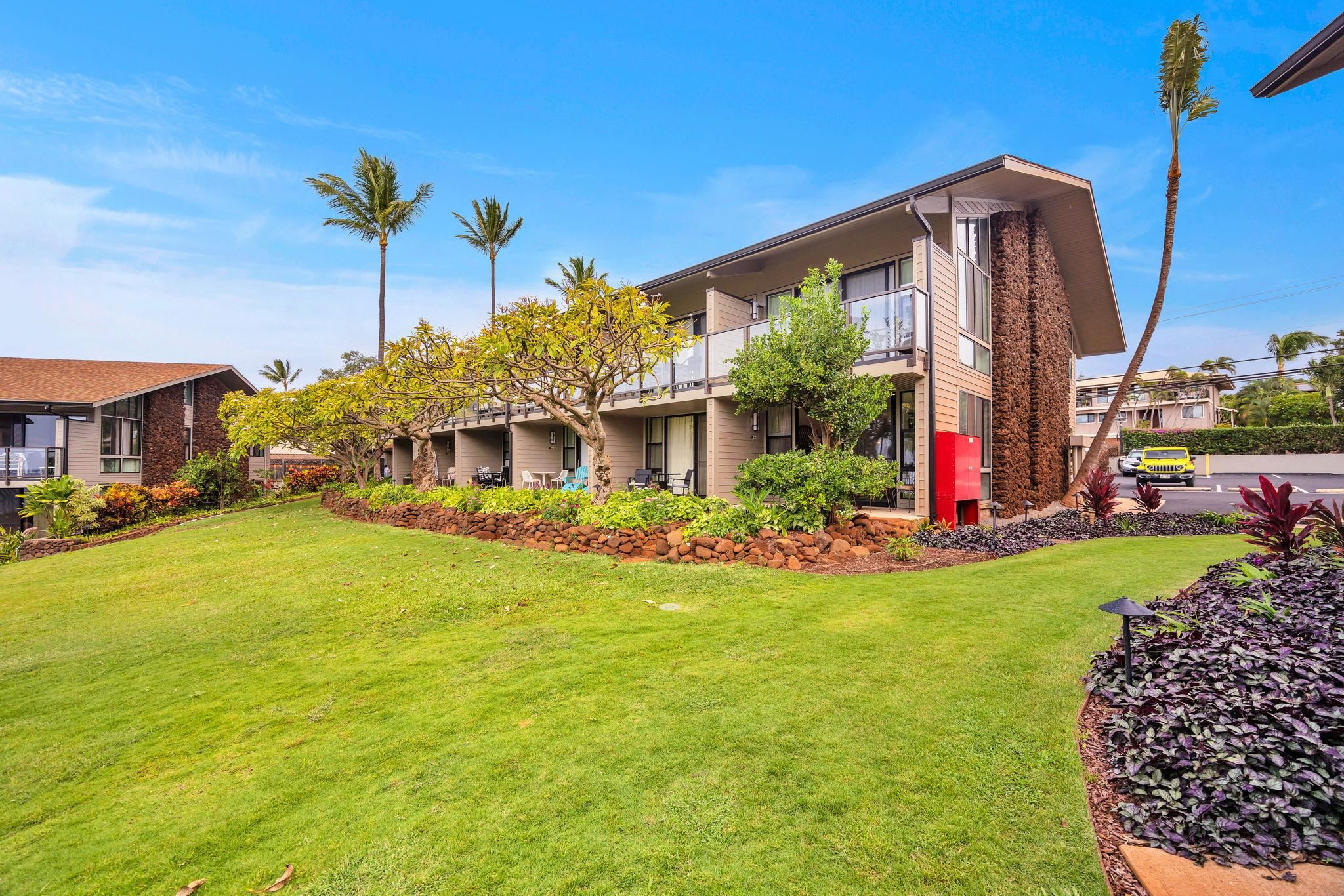Mahina Surf condo # 116, Lahaina, Hawaii - photo 33 of 38