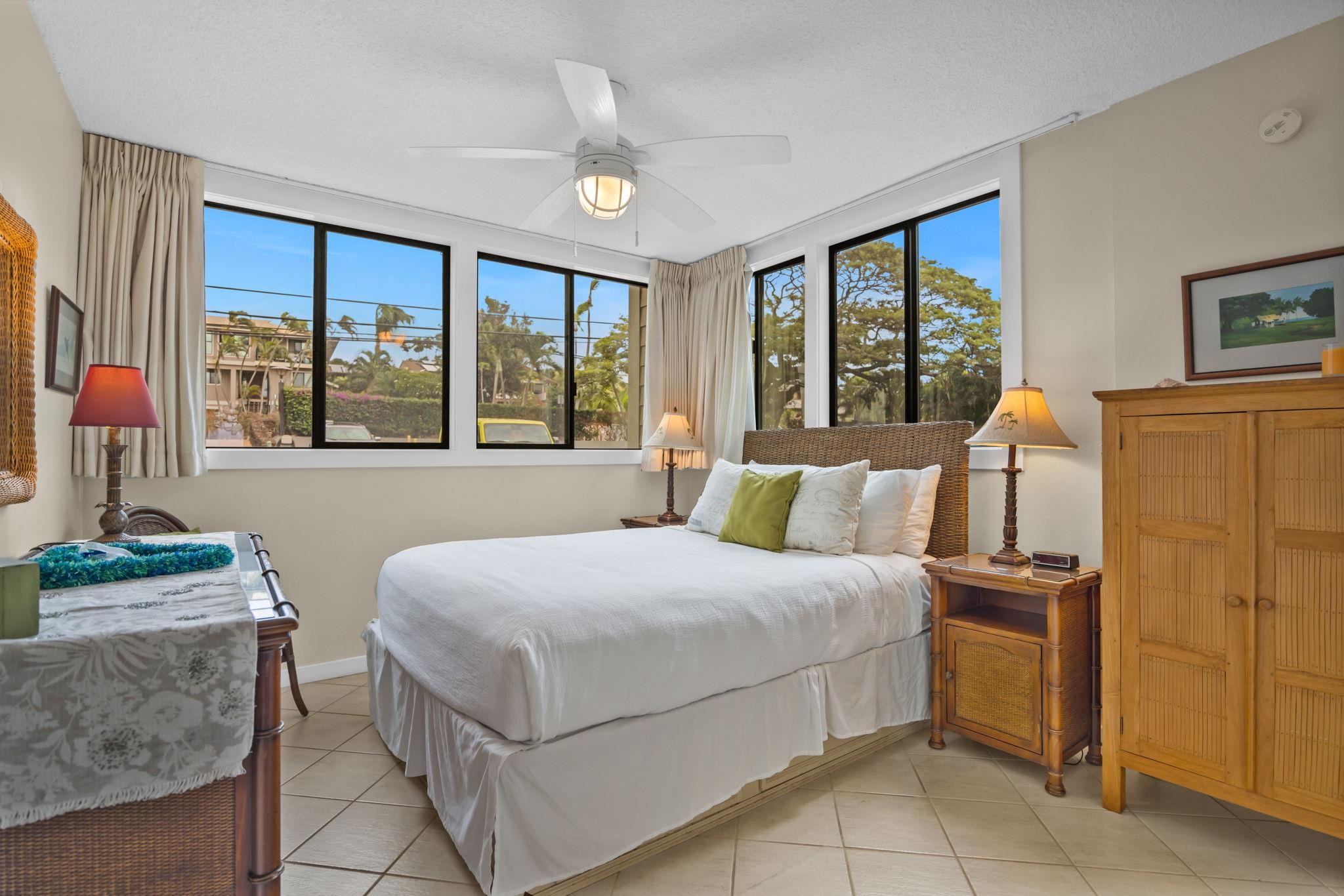 Mahina Surf condo # 116, Lahaina, Hawaii - photo 6 of 38