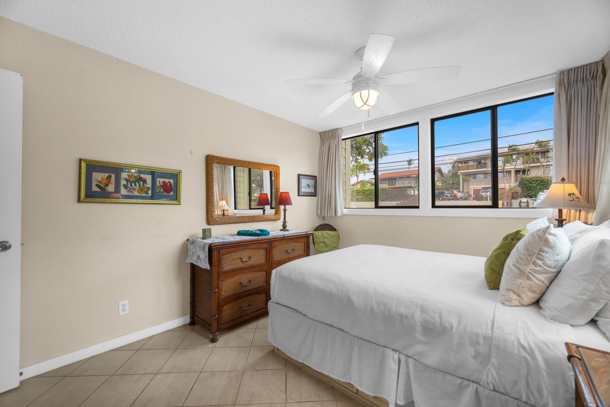 Mahina Surf condo # 116, Lahaina, Hawaii - photo 15 of 38