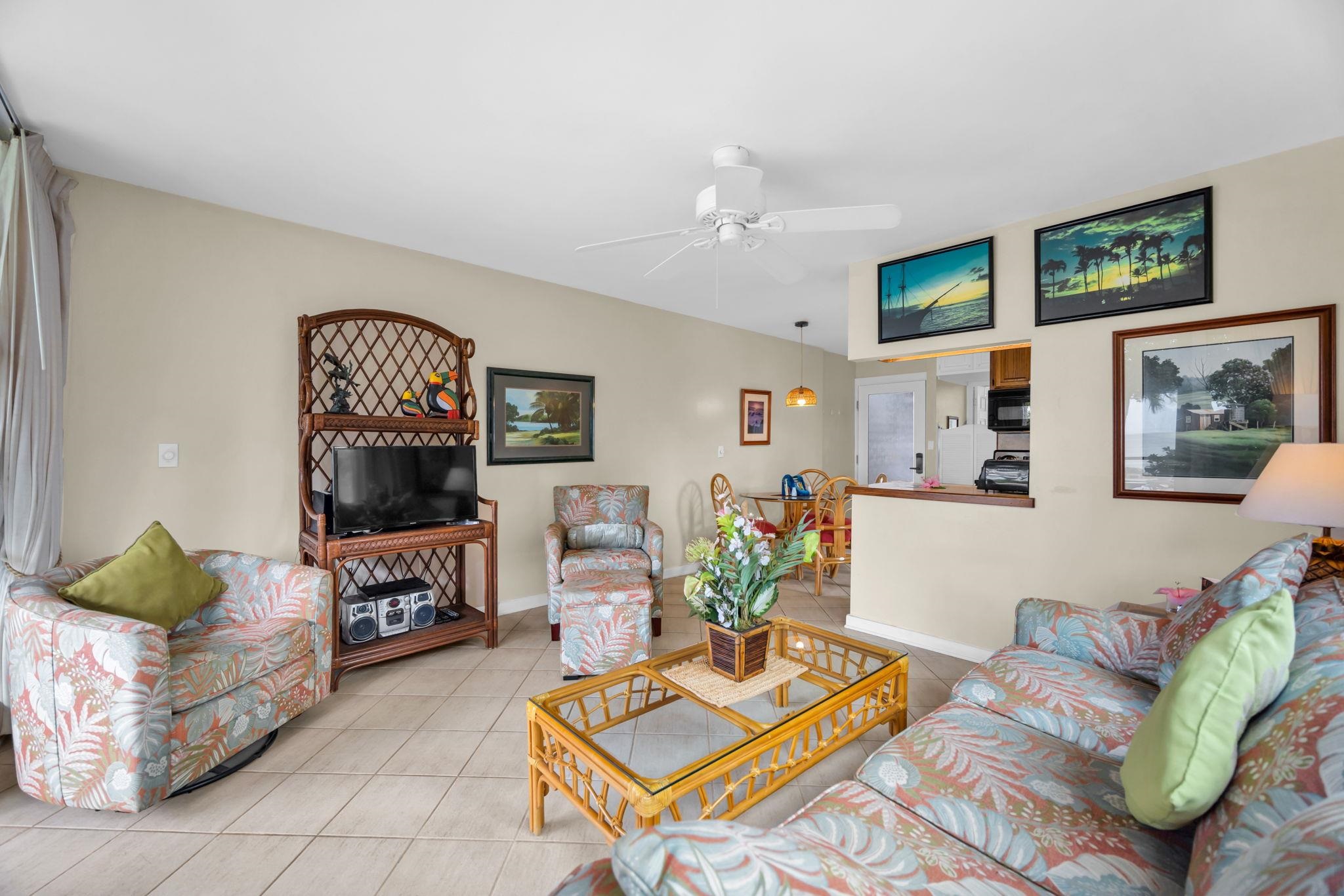 Mahina Surf condo # 116, Lahaina, Hawaii - photo 17 of 38