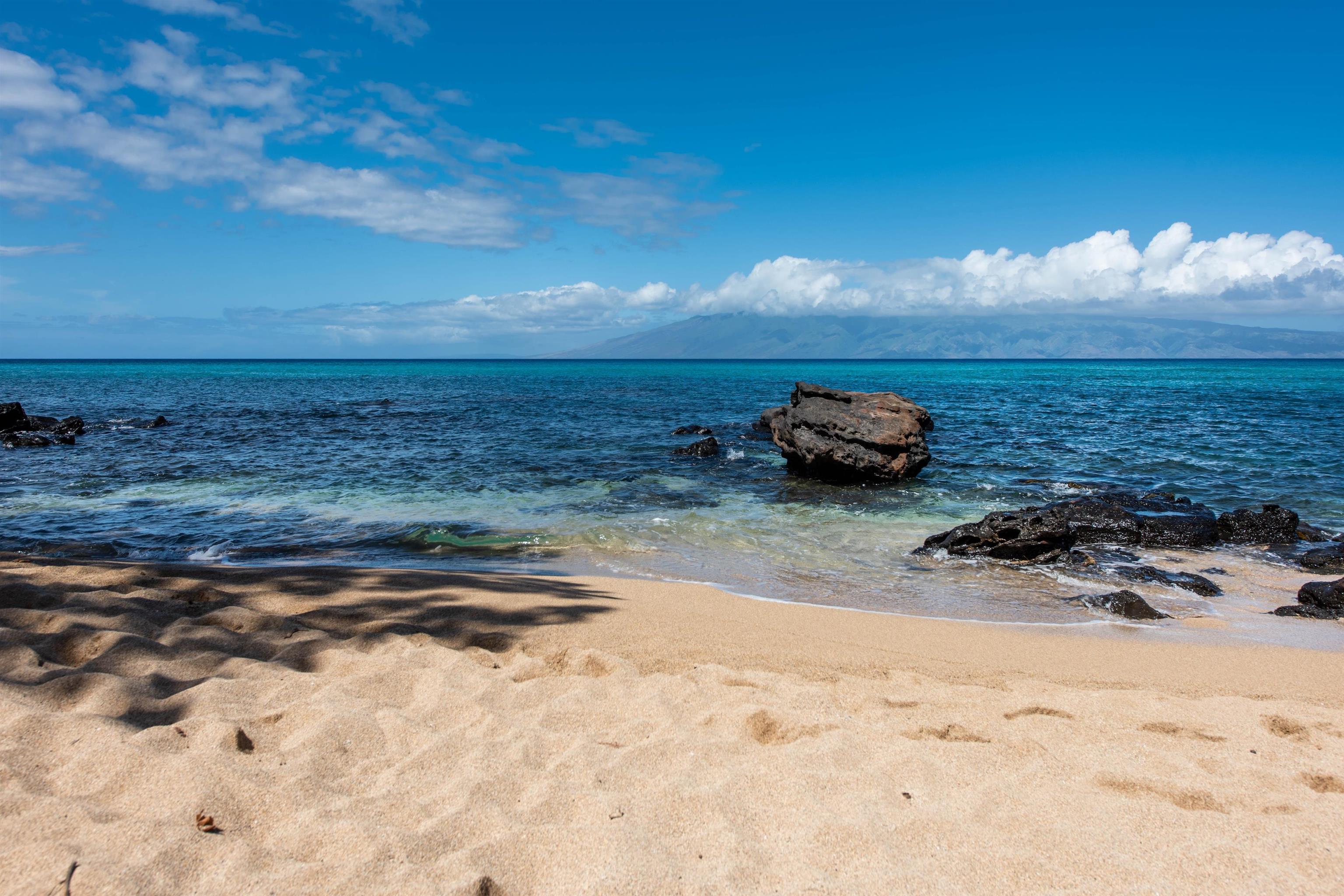 Mahina Surf condo # 121, Lahaina, Hawaii - photo 16 of 17