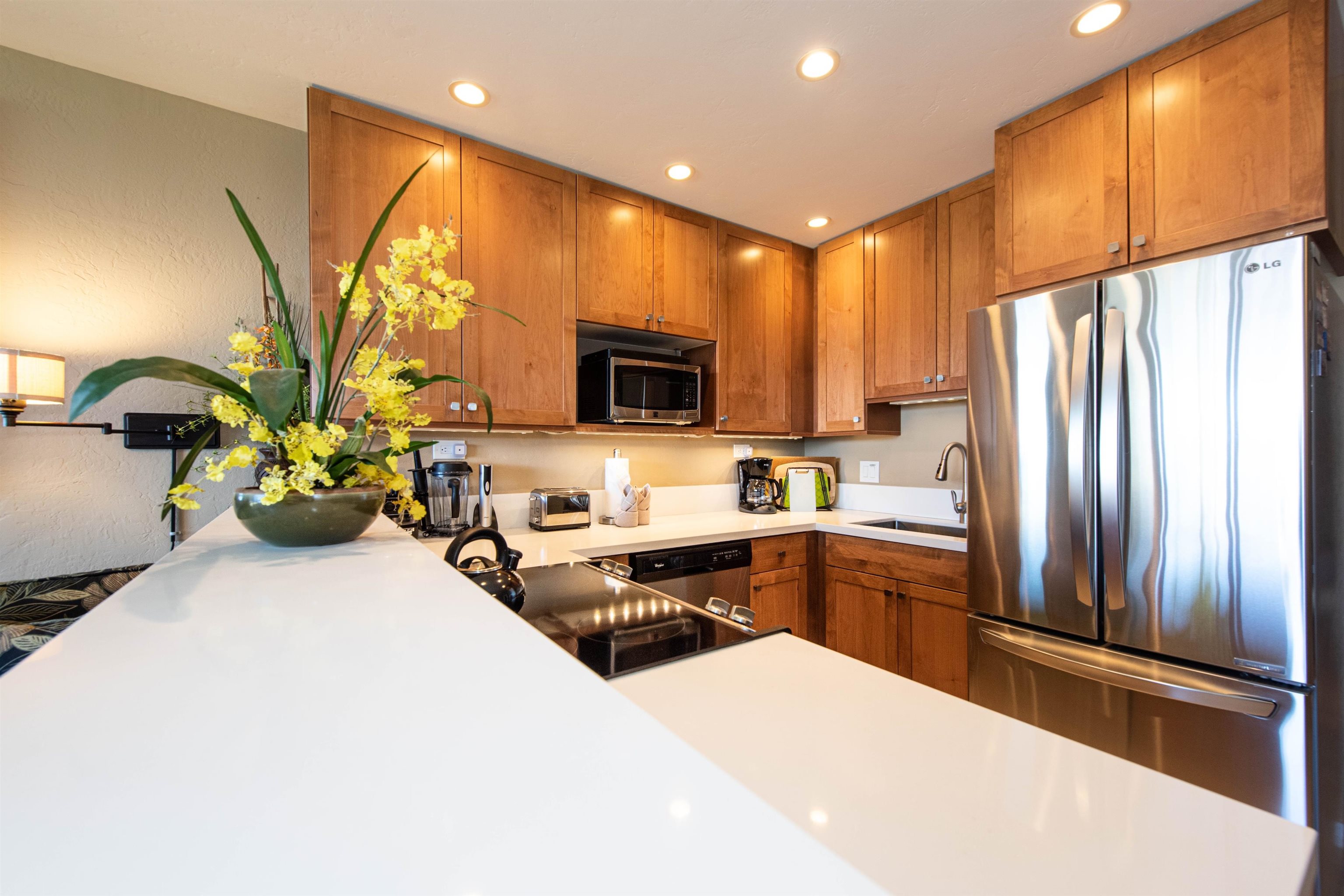 Mahina Surf condo # 121, Lahaina, Hawaii - photo 5 of 17