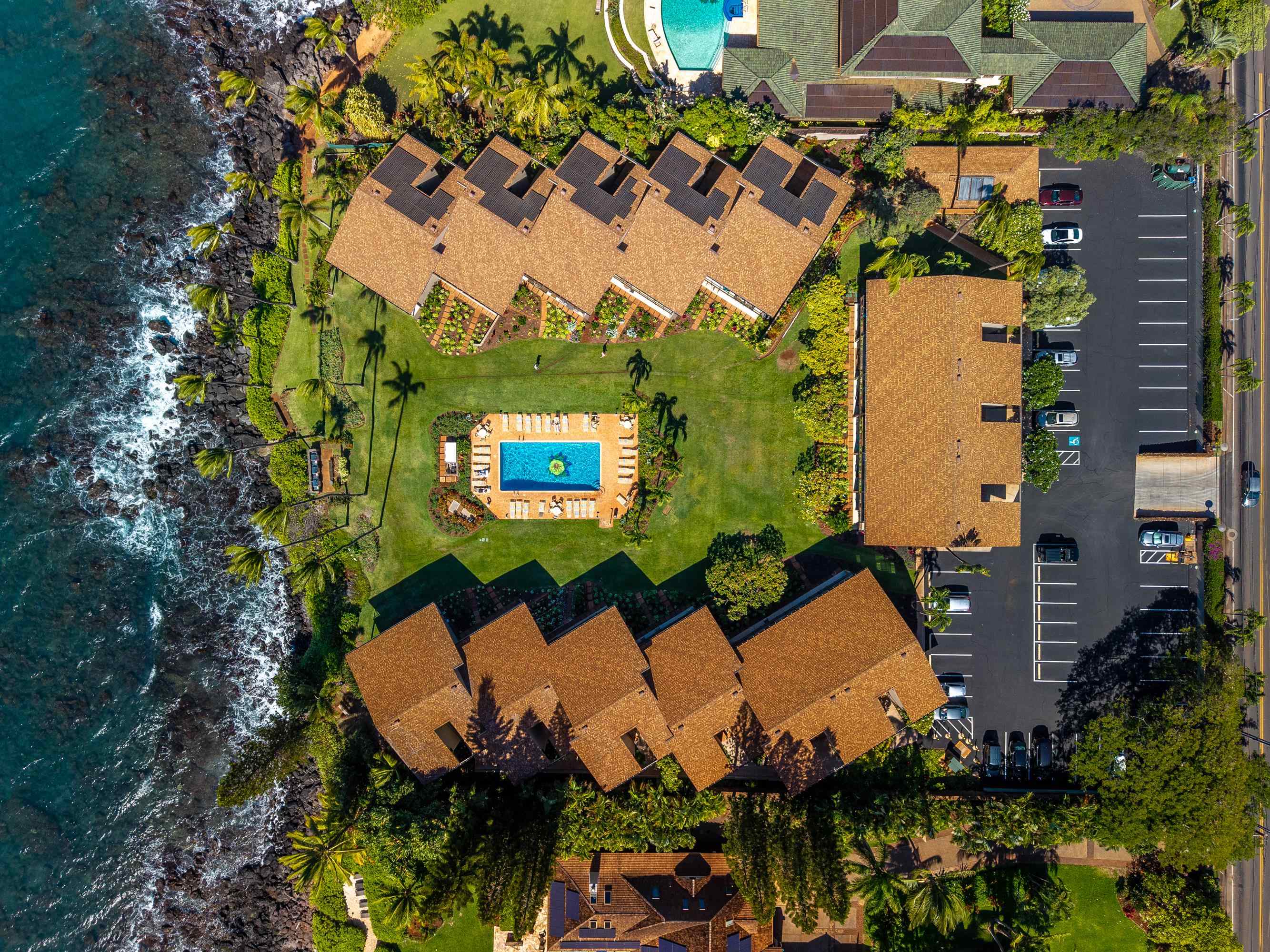 Mahina Surf condo # 122, Lahaina, Hawaii - photo 2 of 40