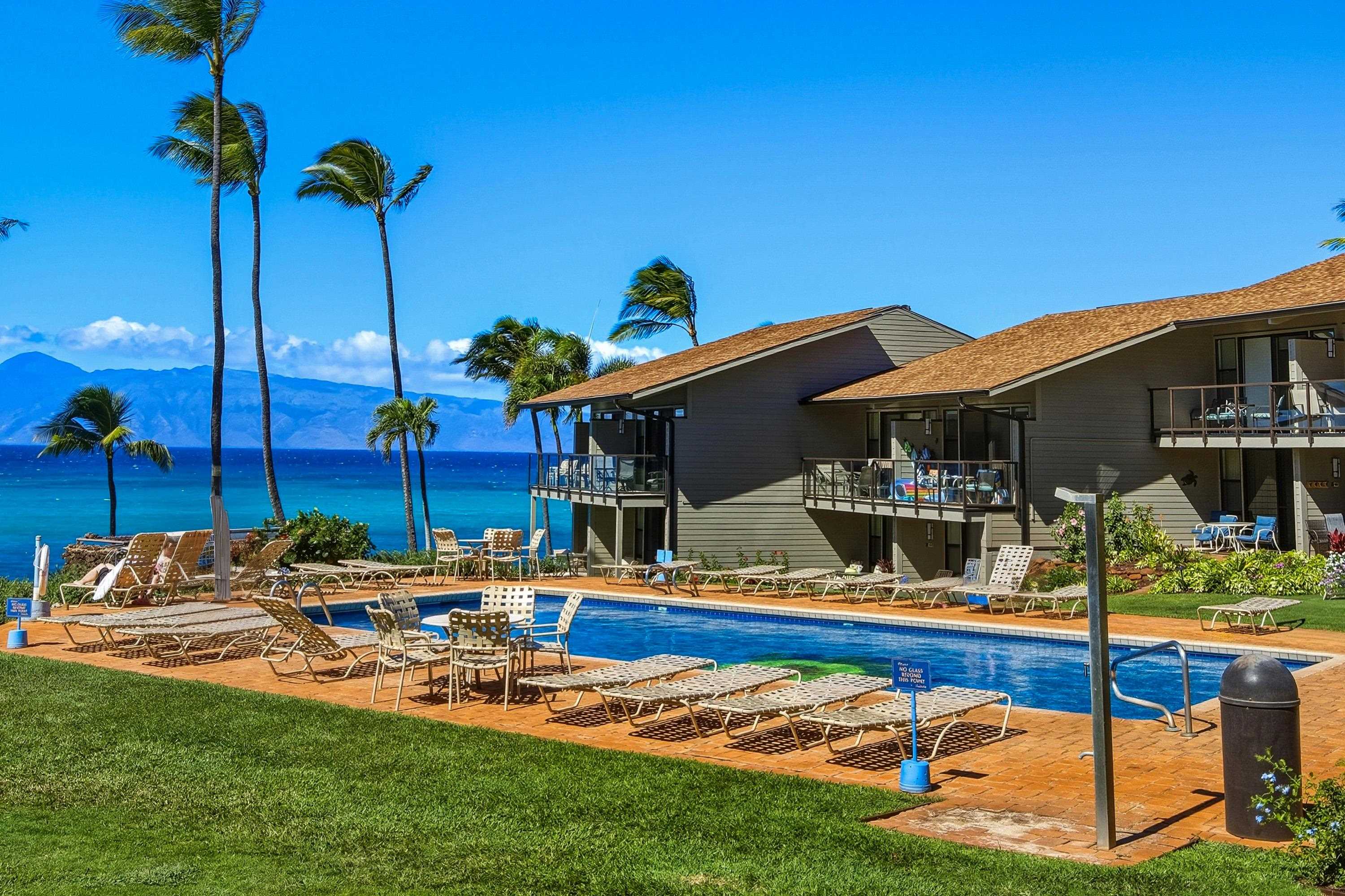 Mahina Surf condo # 122, Lahaina, Hawaii - photo 23 of 40