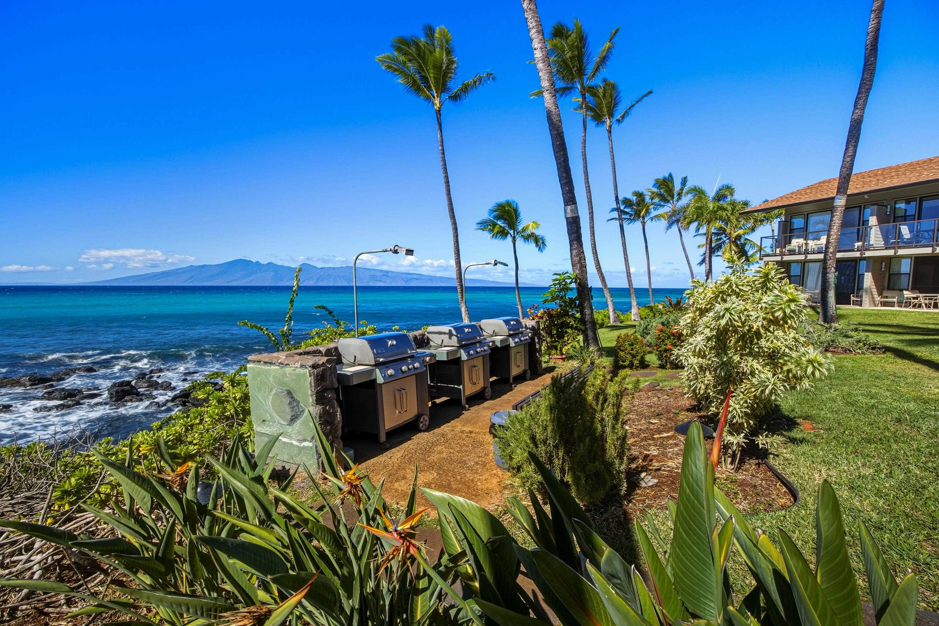 Mahina Surf condo # 122, Lahaina, Hawaii - photo 31 of 40