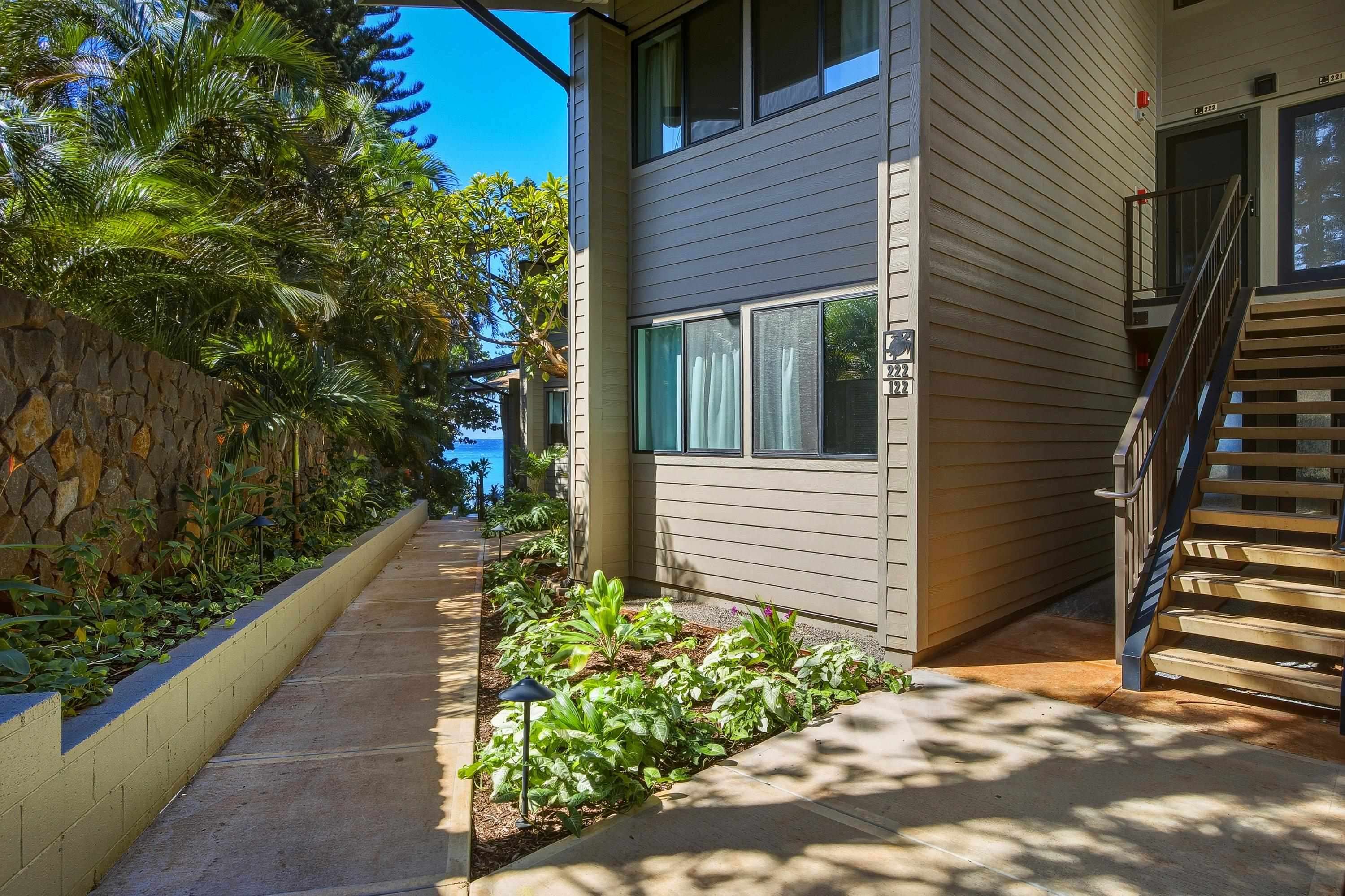 Mahina Surf condo # 122, Lahaina, Hawaii - photo 5 of 40