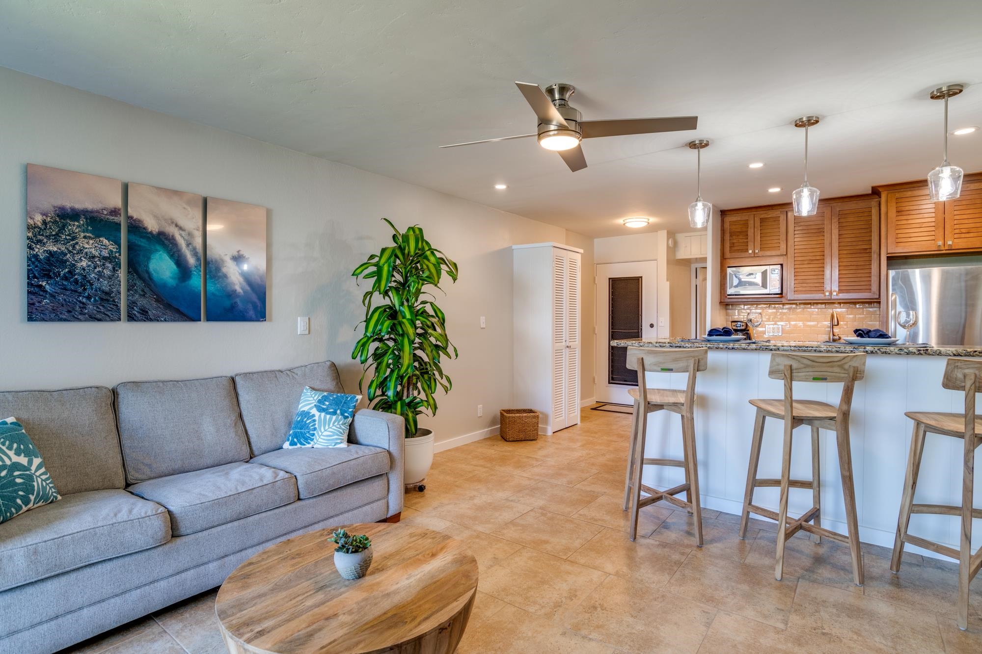 Mahina Surf condo # 122, Lahaina, Hawaii - photo 8 of 40