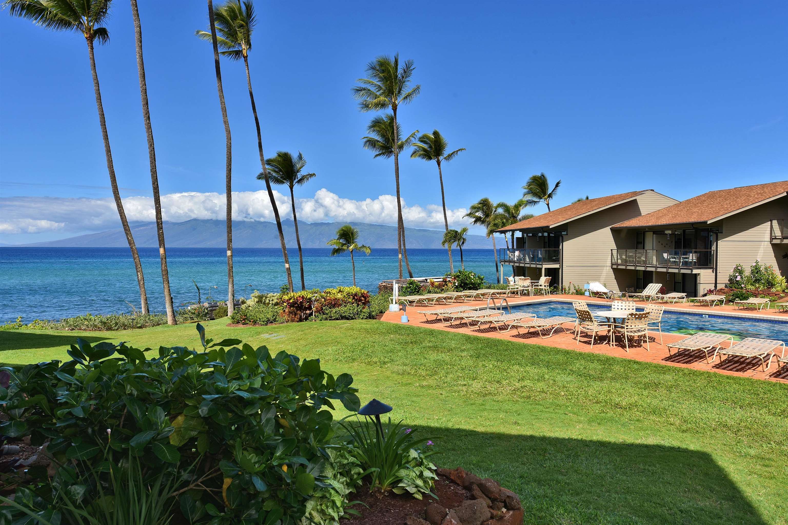 Mahina Surf condo # 123, Lahaina, Hawaii - photo 14 of 31