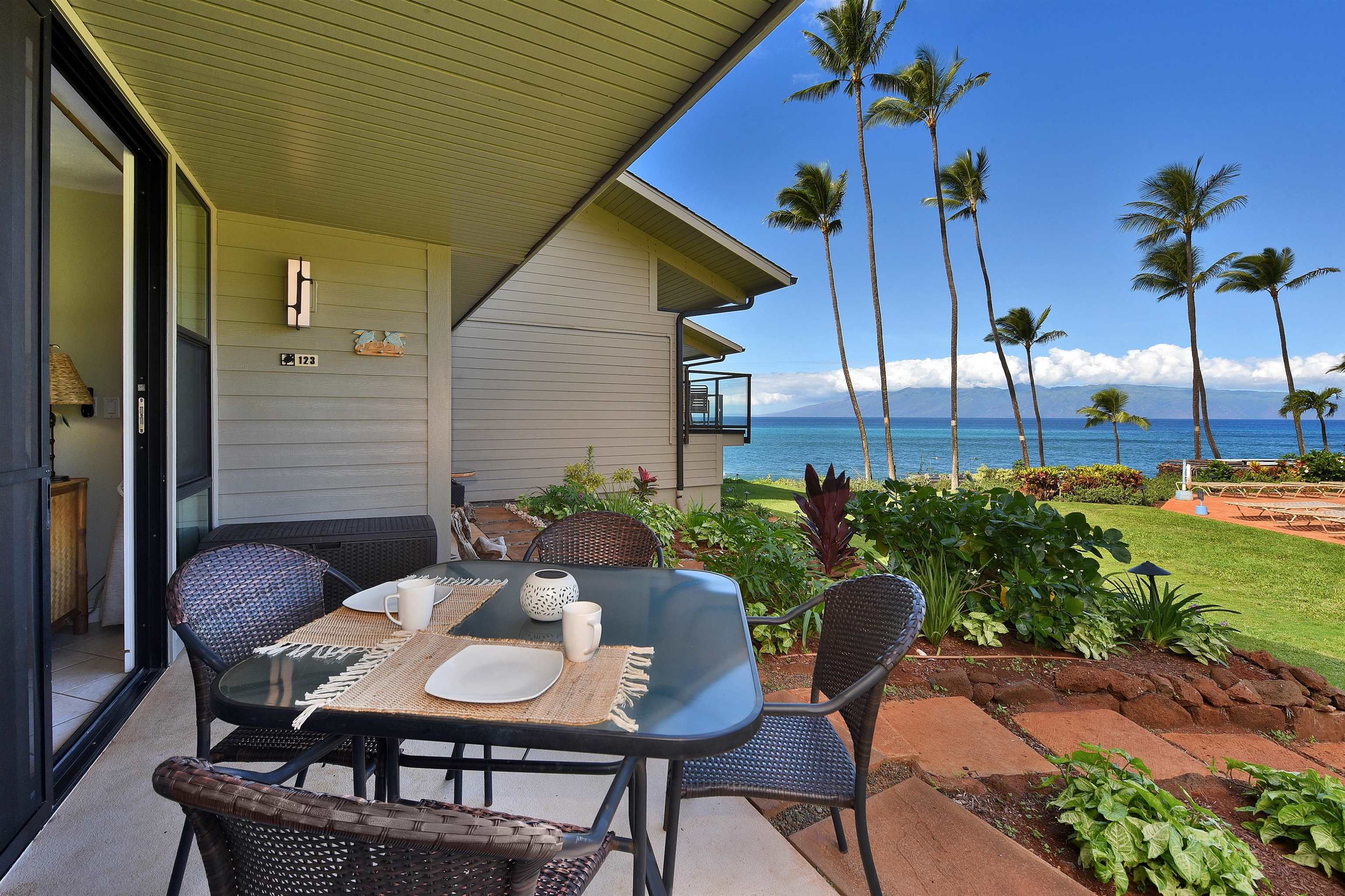 Mahina Surf condo # 123, Lahaina, Hawaii - photo 15 of 31