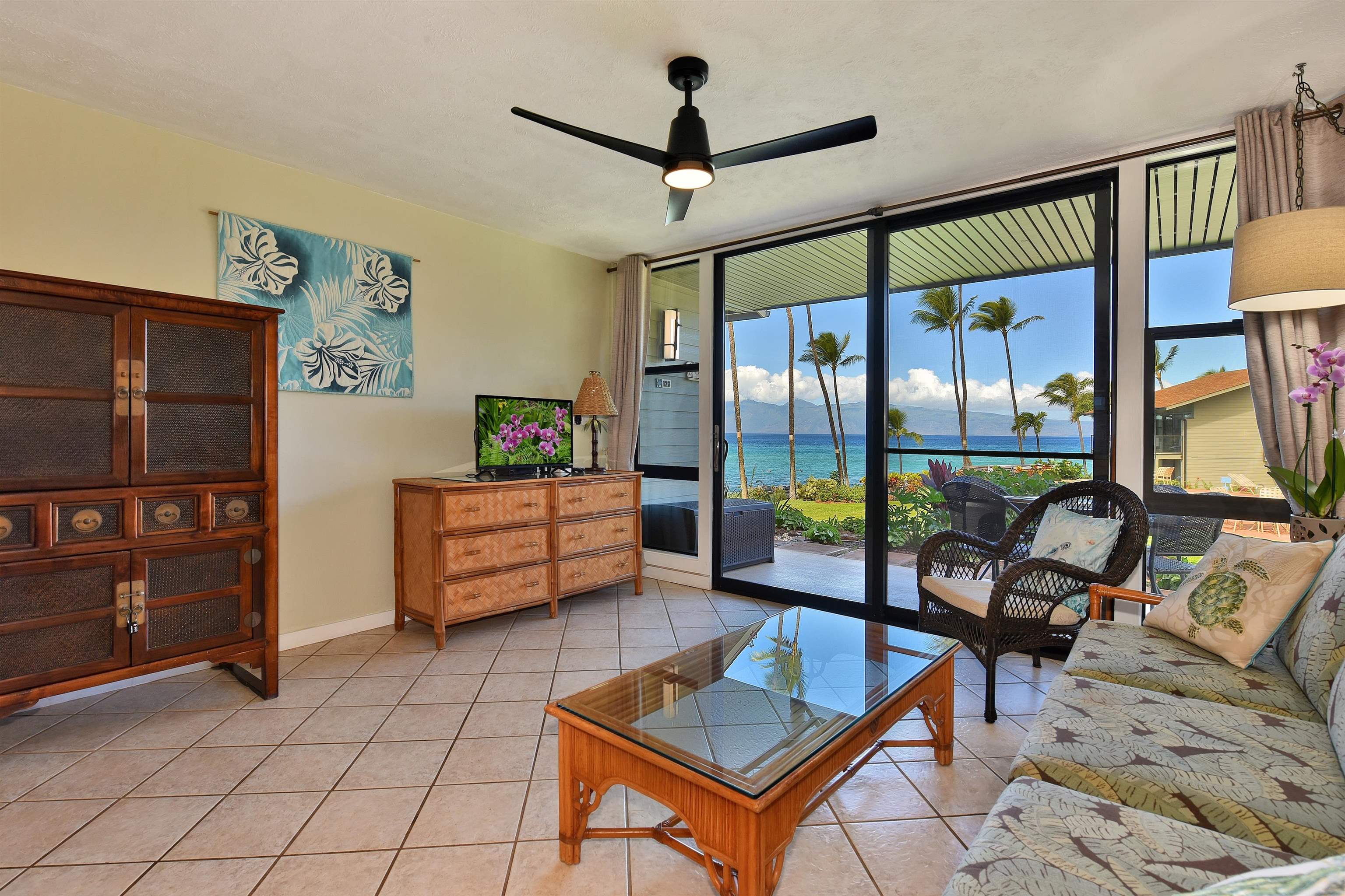 Mahina Surf condo # 123, Lahaina, Hawaii - photo 3 of 31