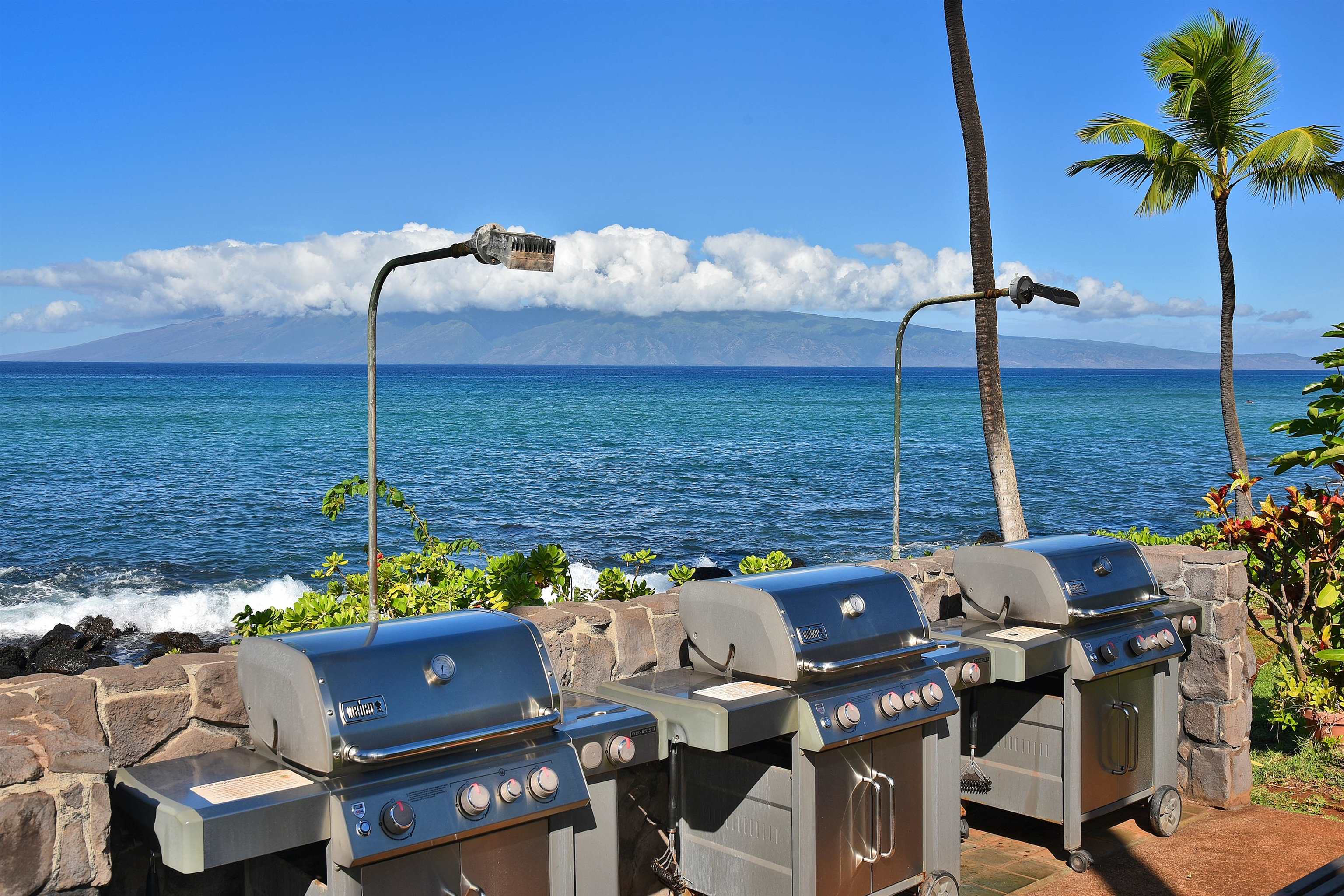 Mahina Surf condo # 123, Lahaina, Hawaii - photo 21 of 31
