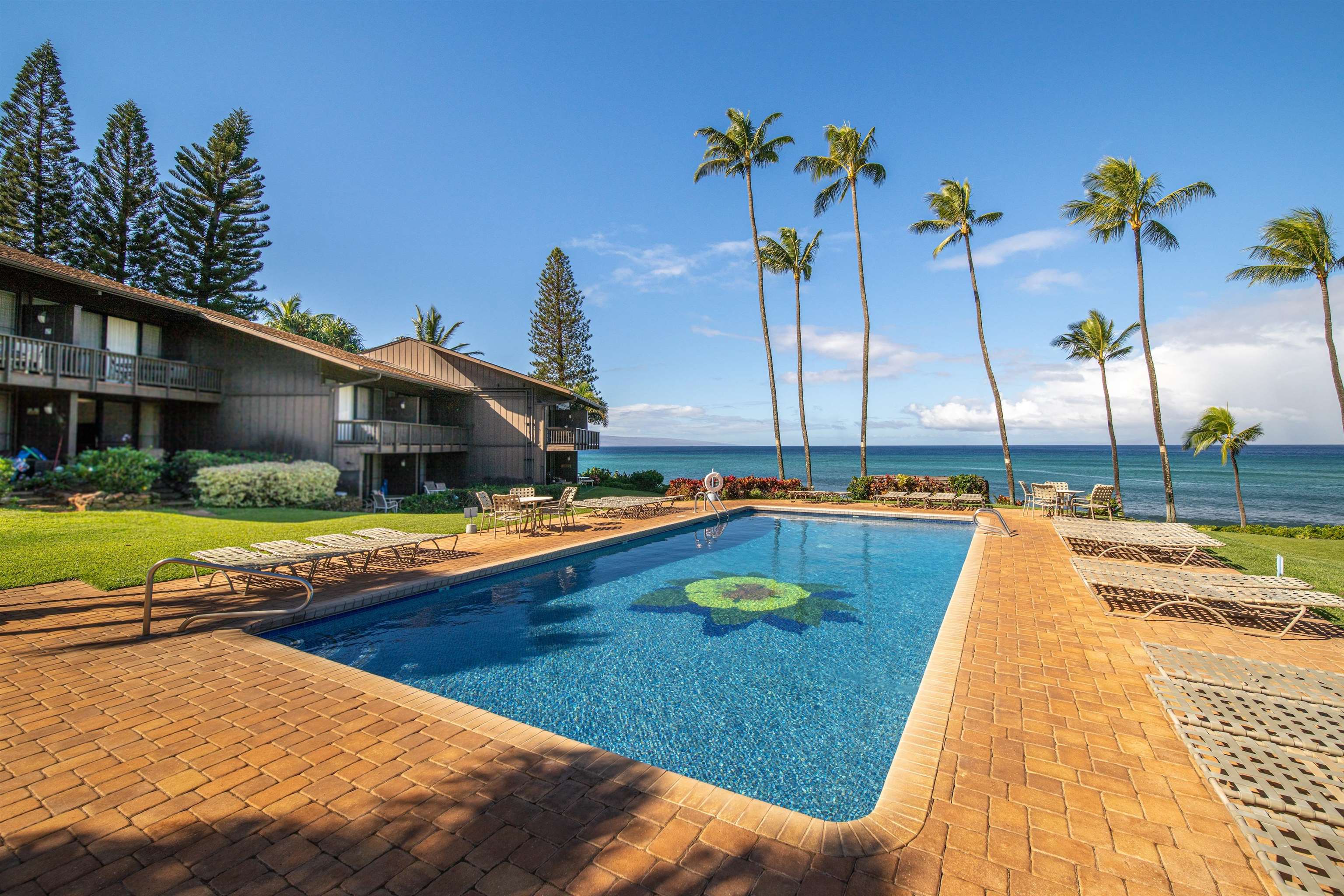 Mahina Surf condo # 124, Lahaina, Hawaii - photo 7 of 29