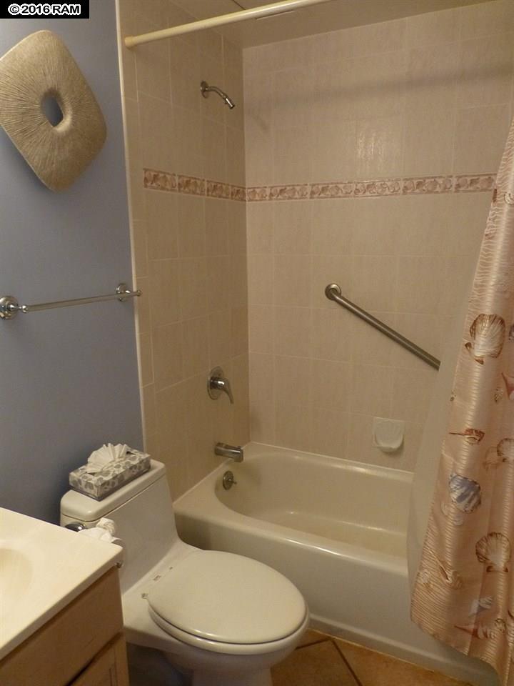 Mahina Surf condo # 207, Lahaina, Hawaii - photo 14 of 25