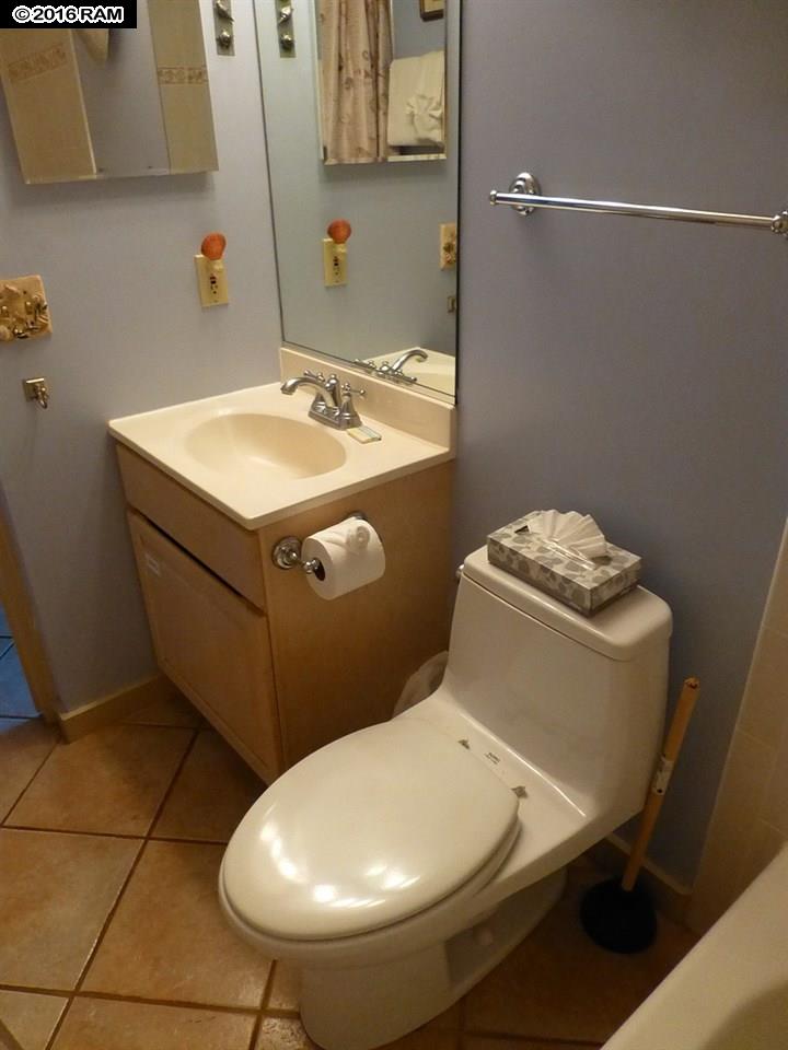 Mahina Surf condo # 207, Lahaina, Hawaii - photo 15 of 25