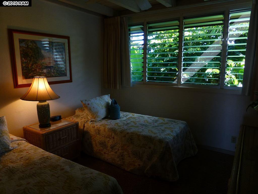Mahina Surf condo # 207, Lahaina, Hawaii - photo 17 of 25